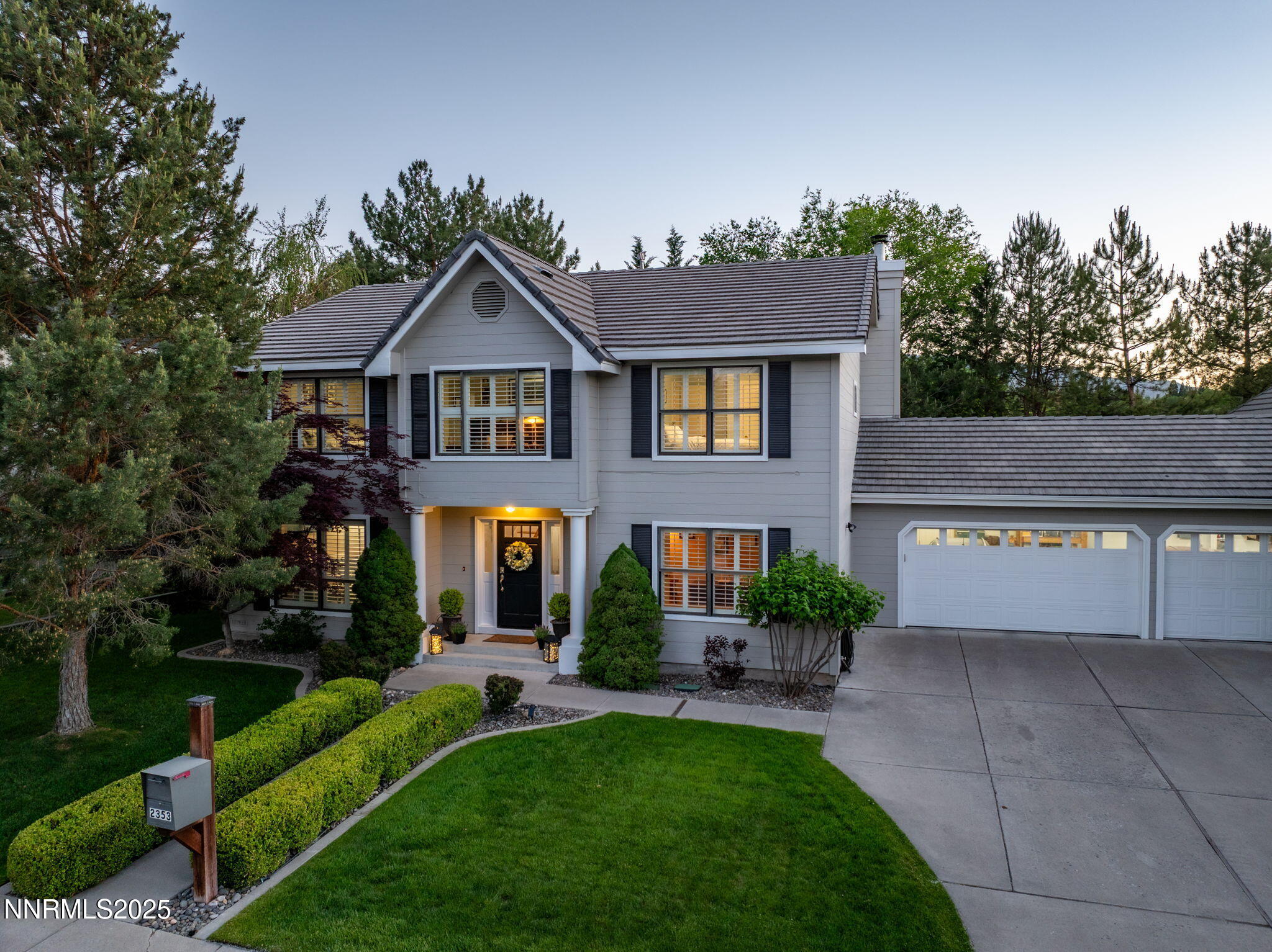 2353 Queen Anne Court