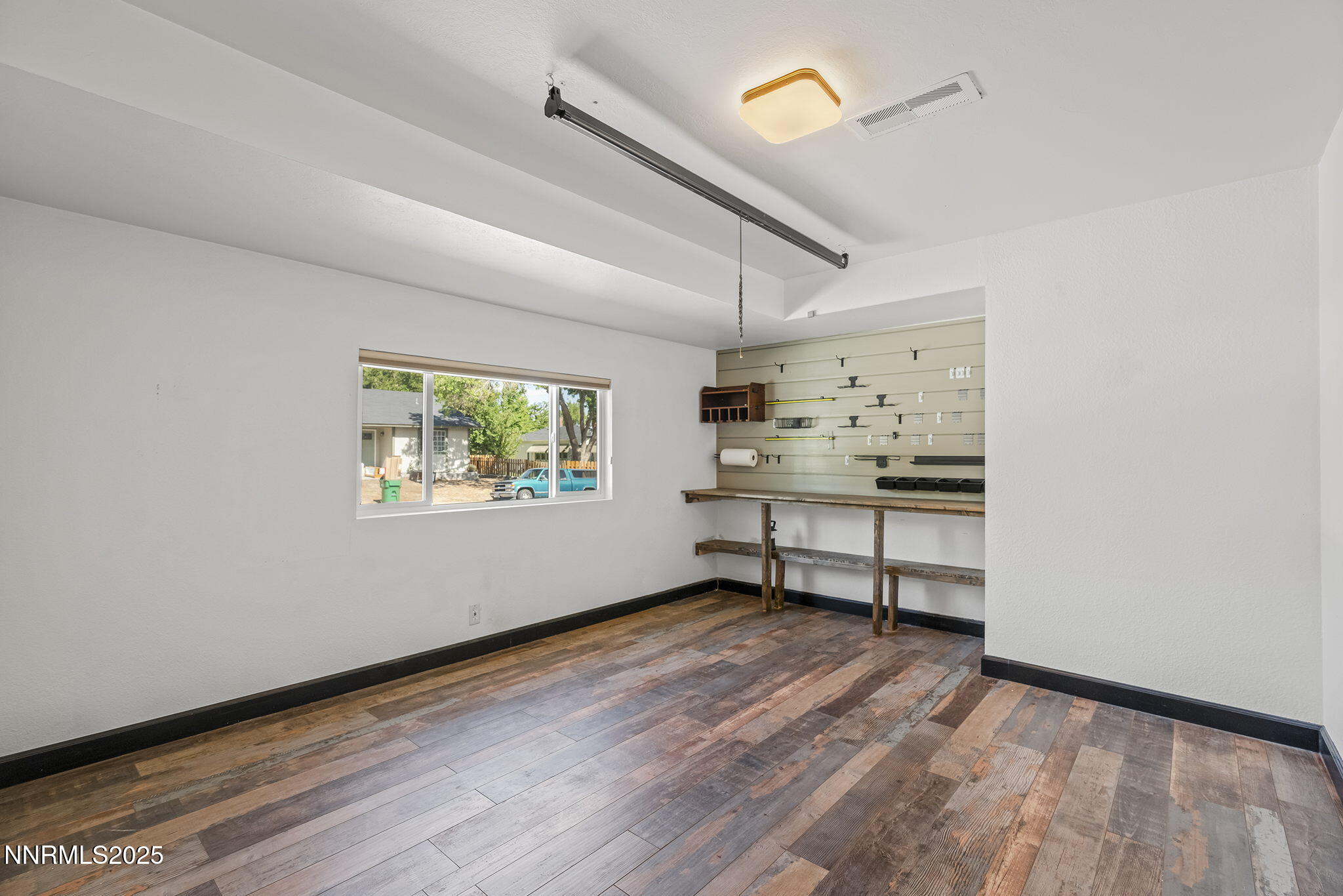 1845 Wesley Drive