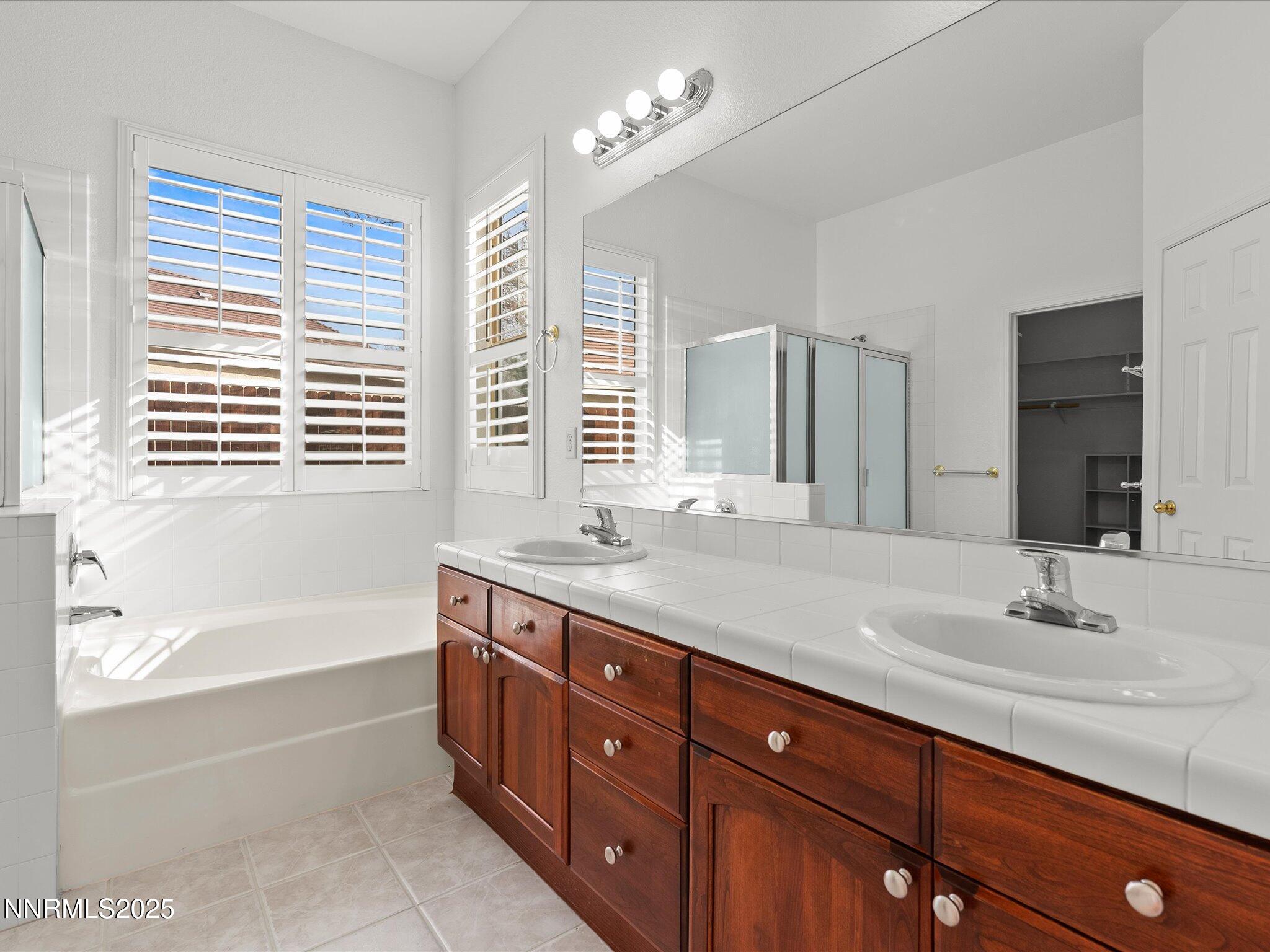 1300 N Foxglen Court