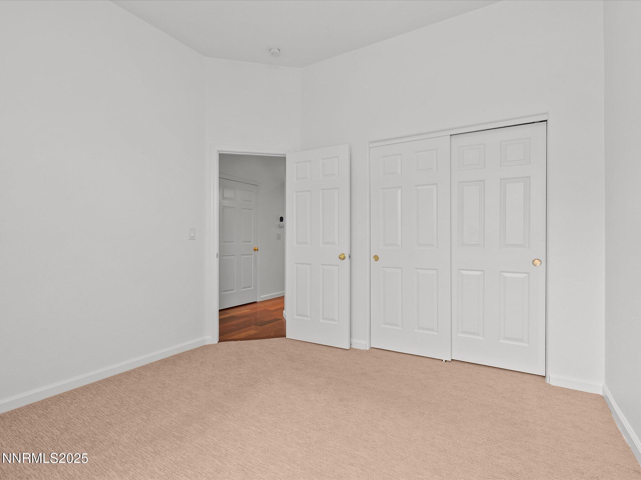 1300 N Foxglen Court