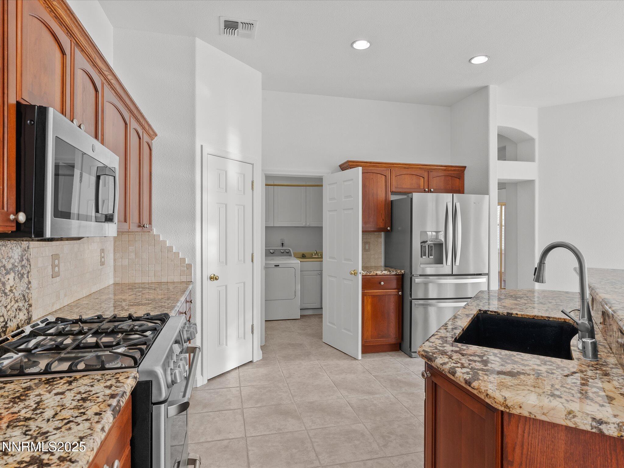 1300 N Foxglen Court