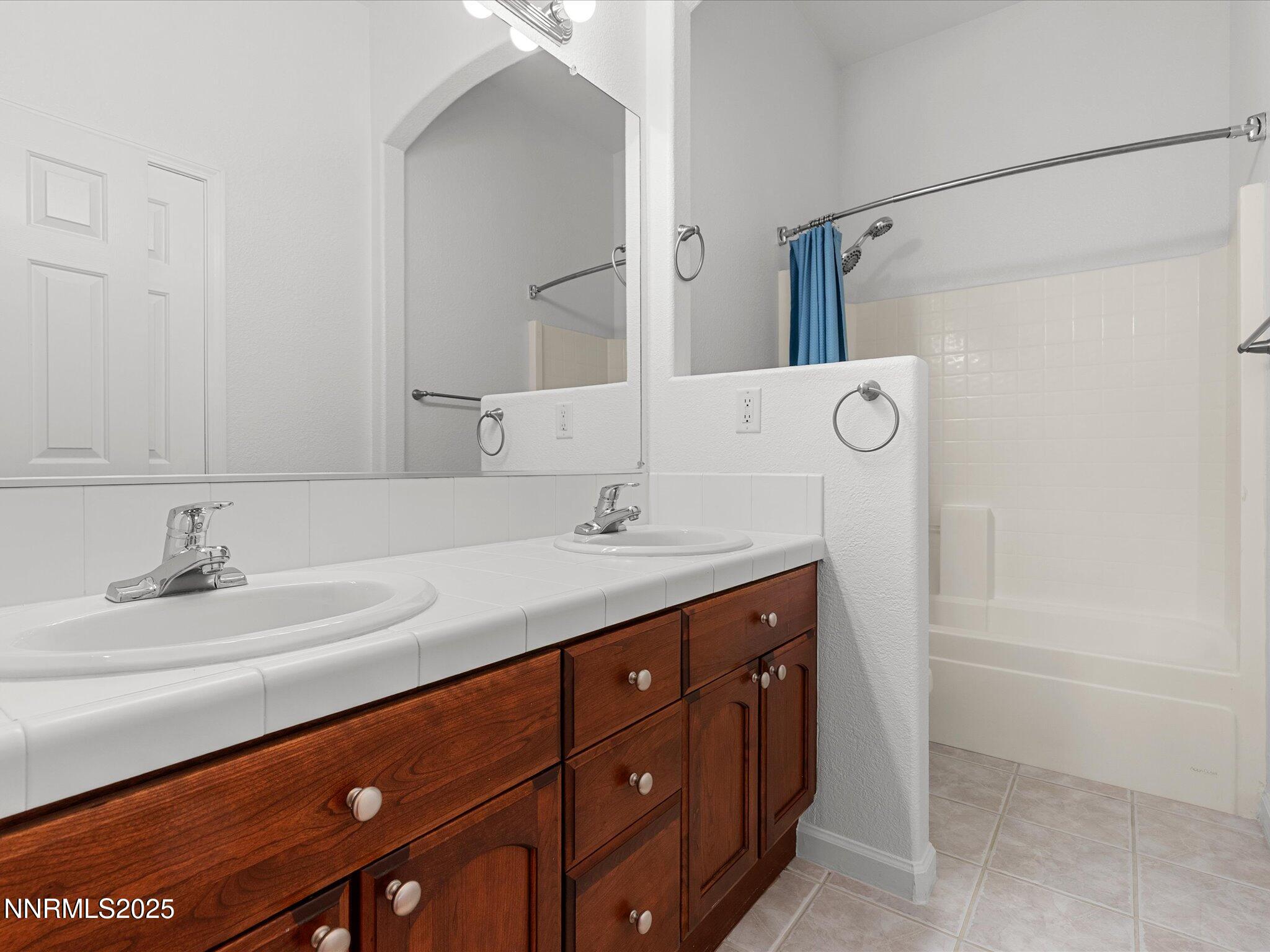 1300 N Foxglen Court