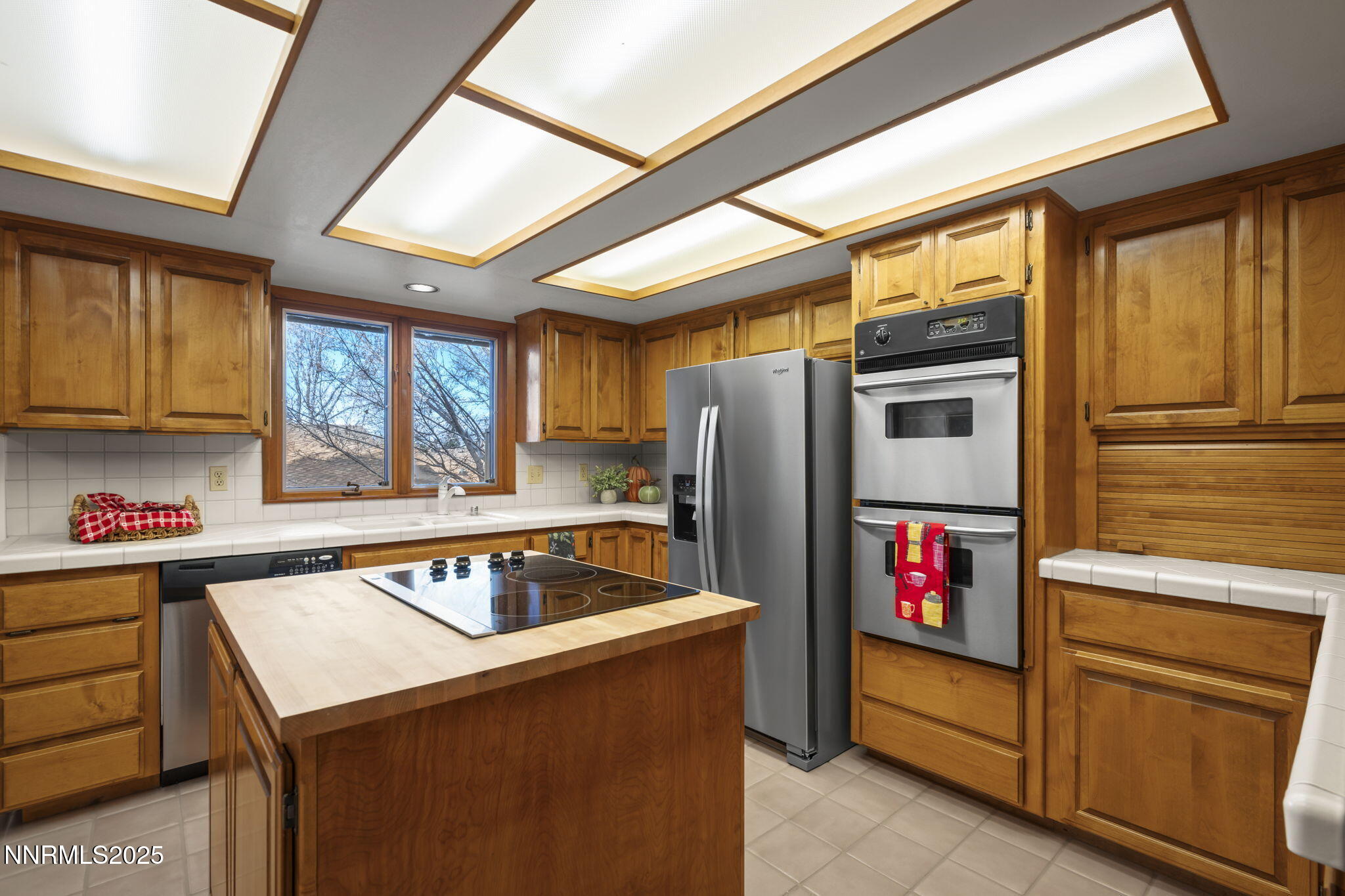 1443 Copper Point Circle