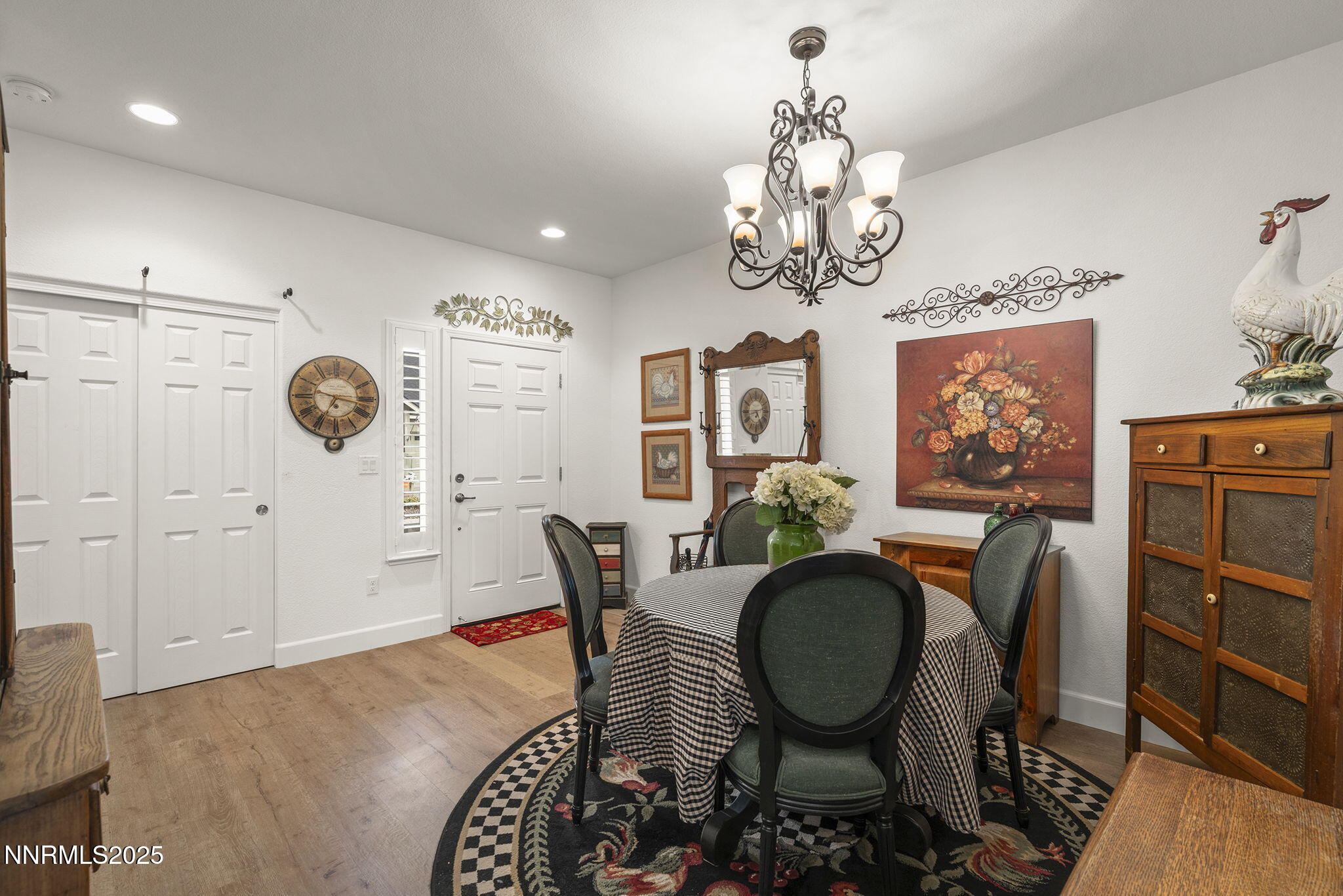 985 Floral Ridge Way