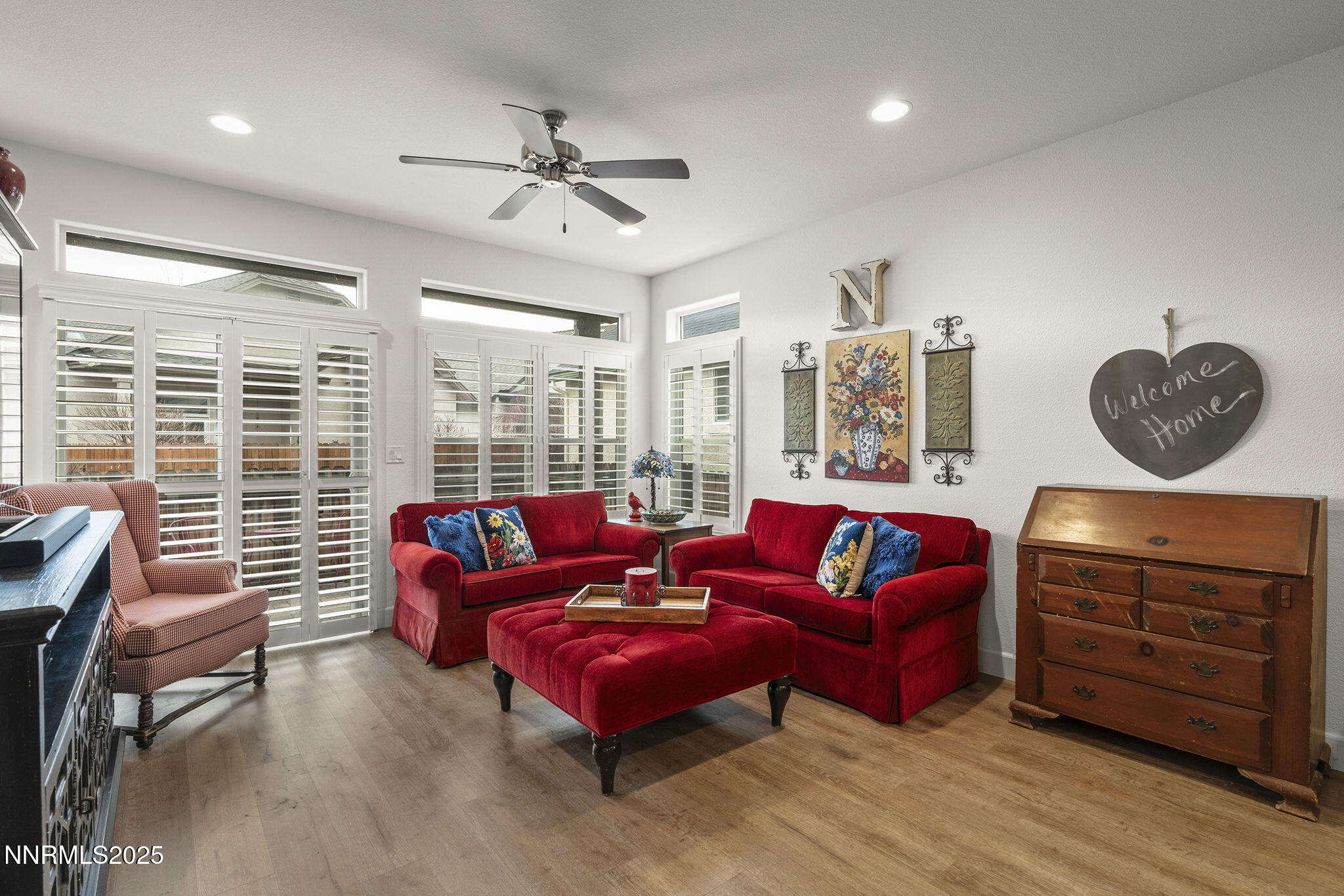 985 Floral Ridge Way