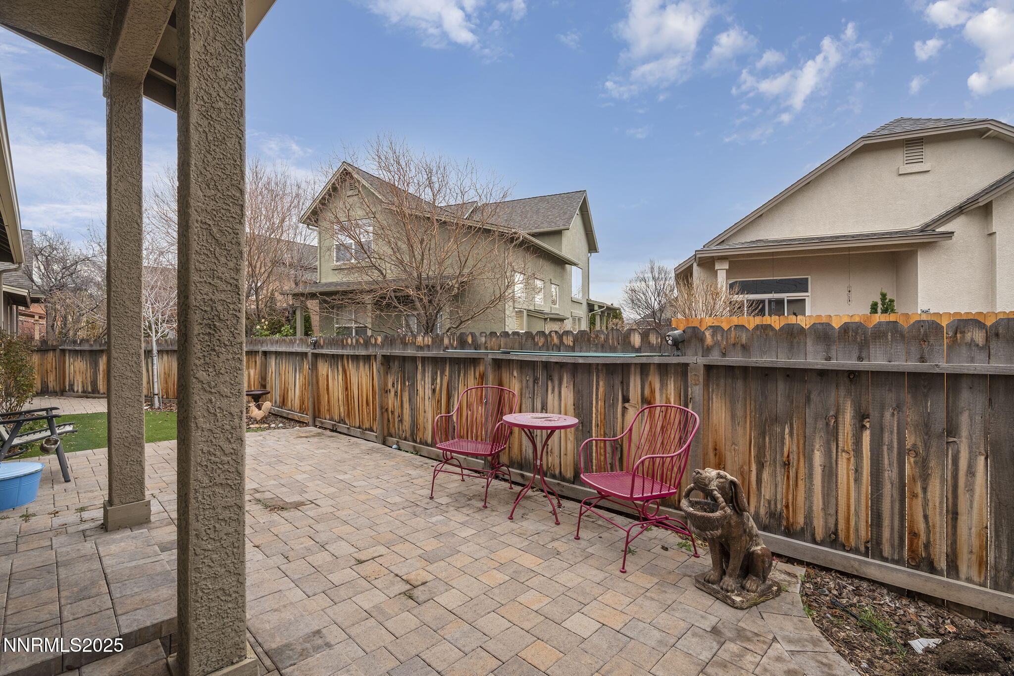 985 Floral Ridge Way