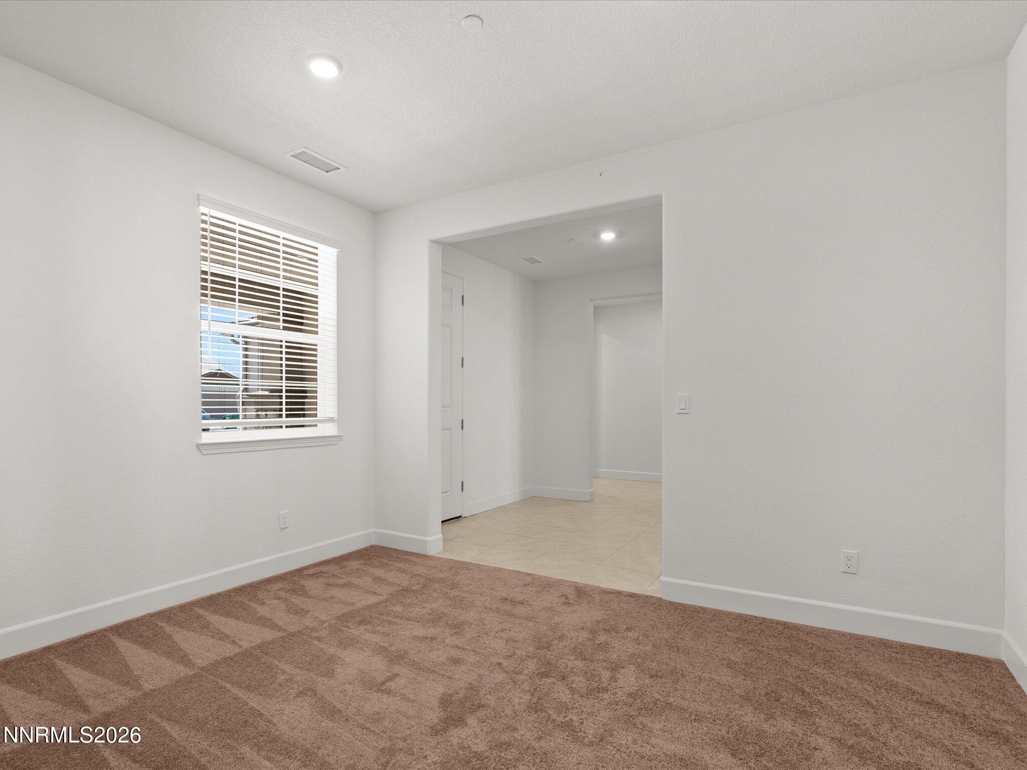 622 W Equinox Peak Court
