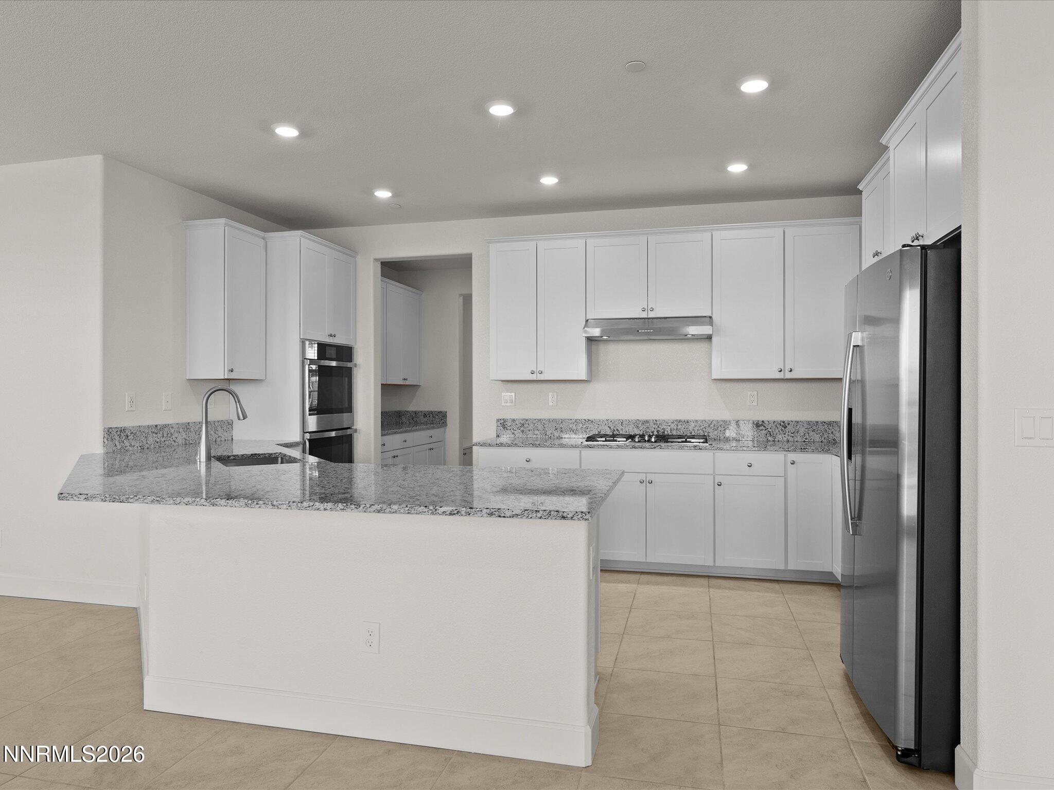 622 W Equinox Peak Court