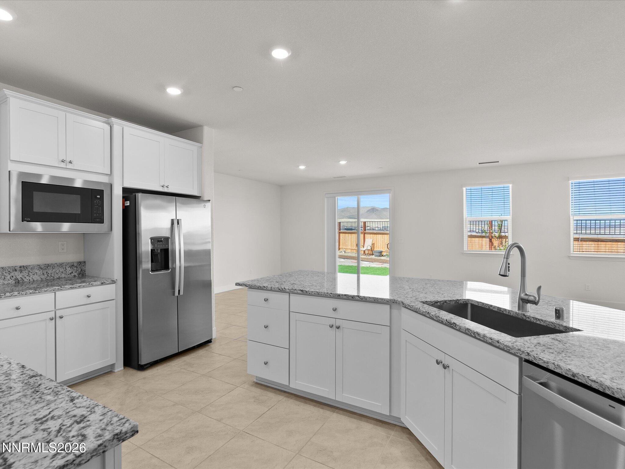 622 W Equinox Peak Court