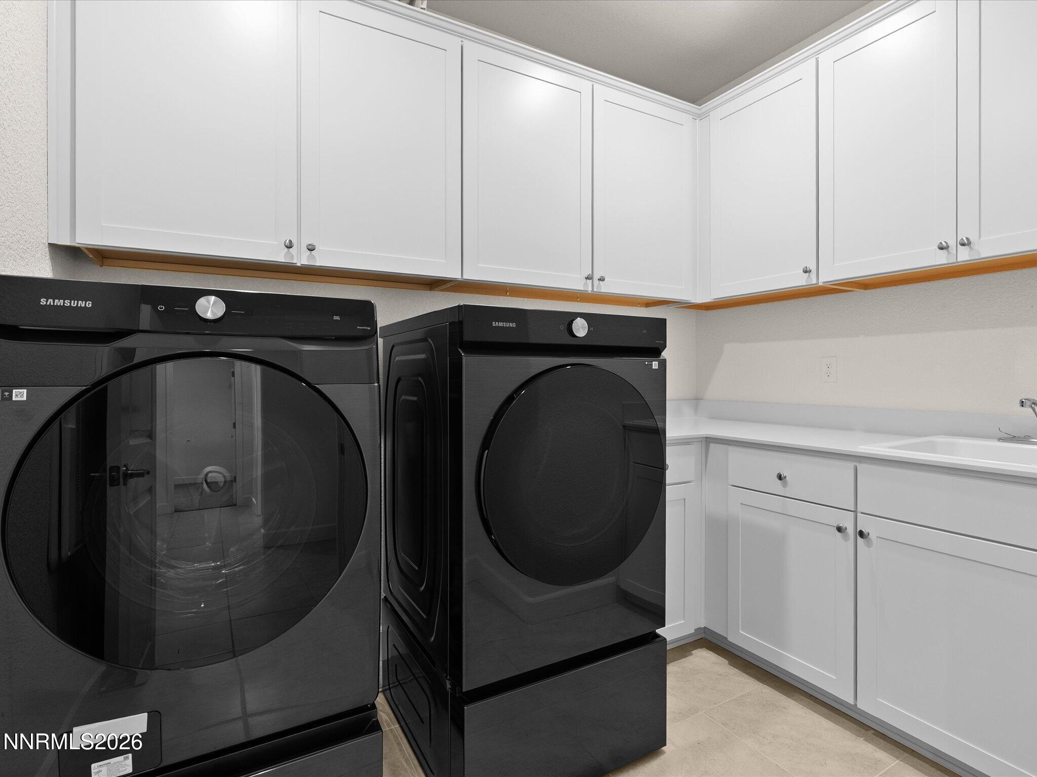 622 W Equinox Peak Court