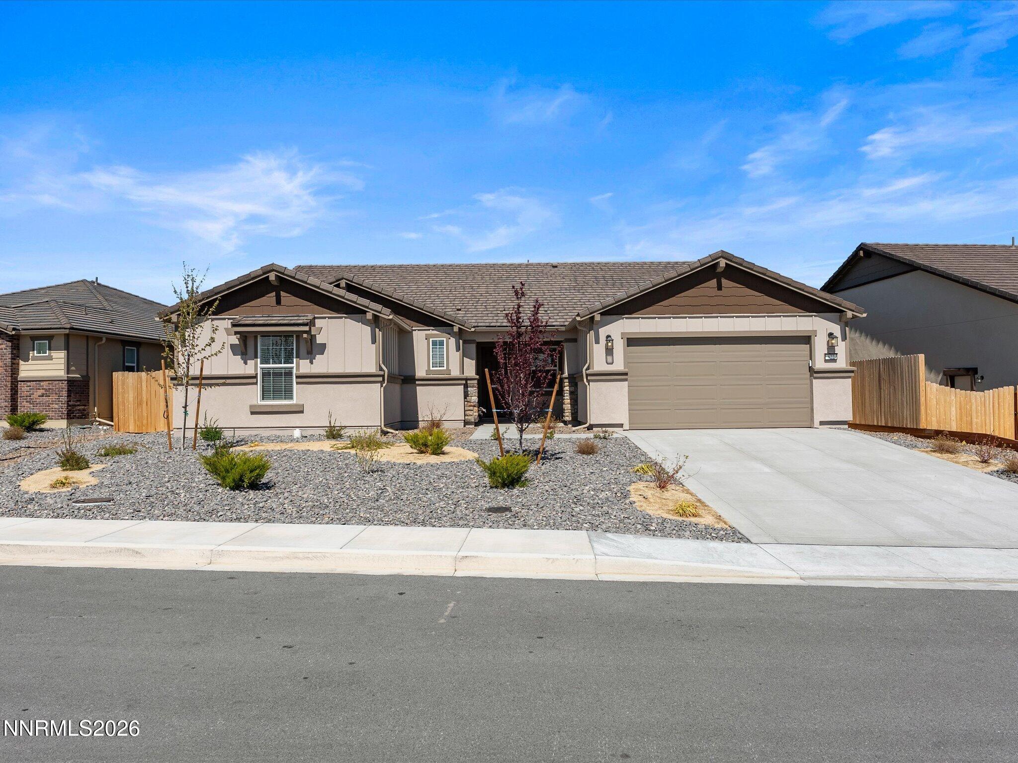 622 W Equinox Peak Court