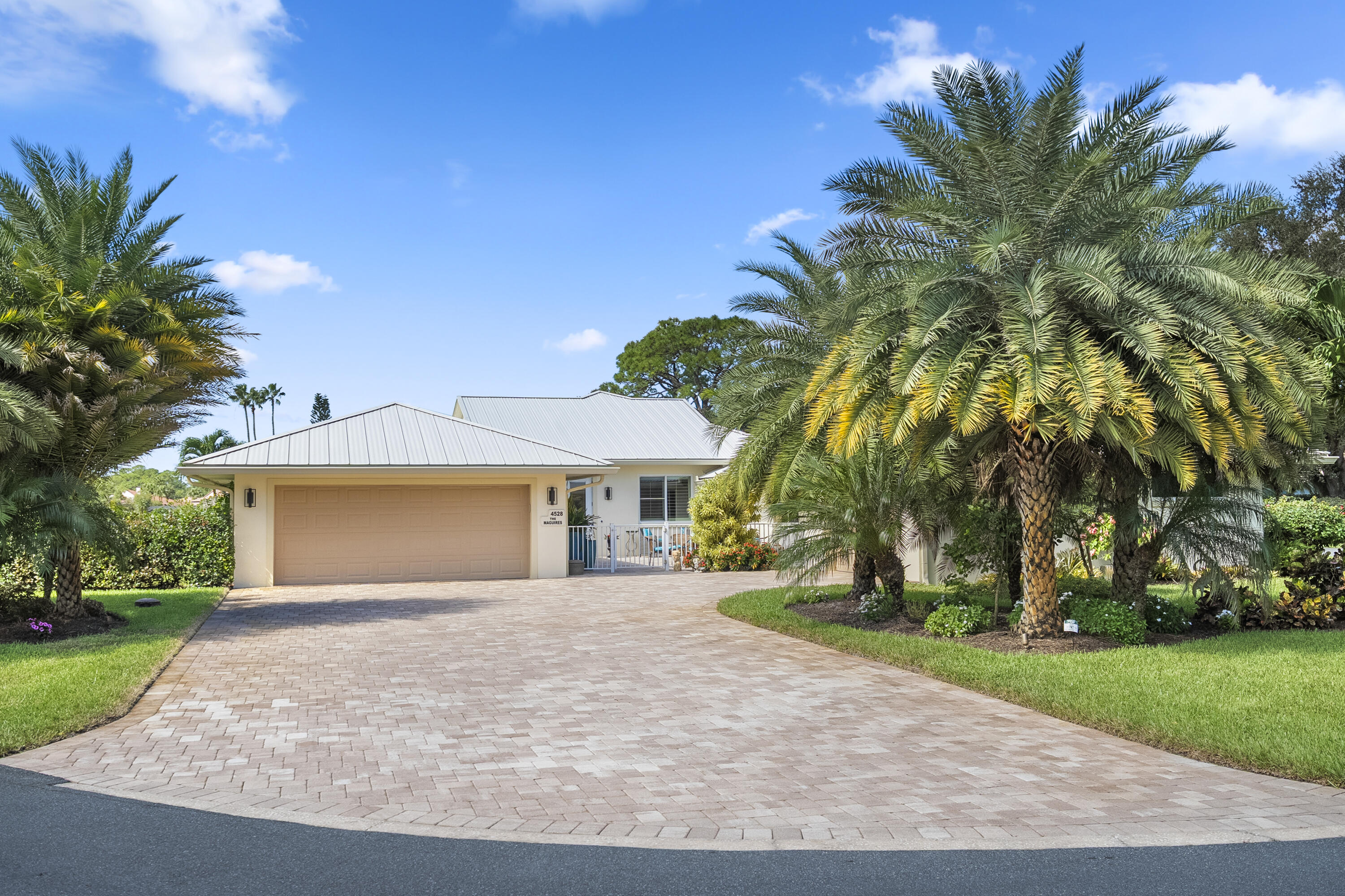 4528 SW Fenwick Lane | Palm City, Florida