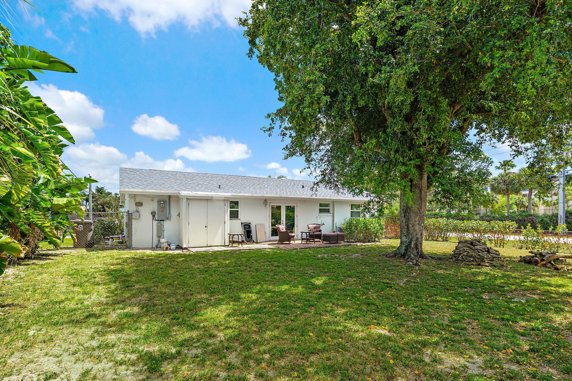 12015 Colony Avenue | Palm Beach Gardens, Florida