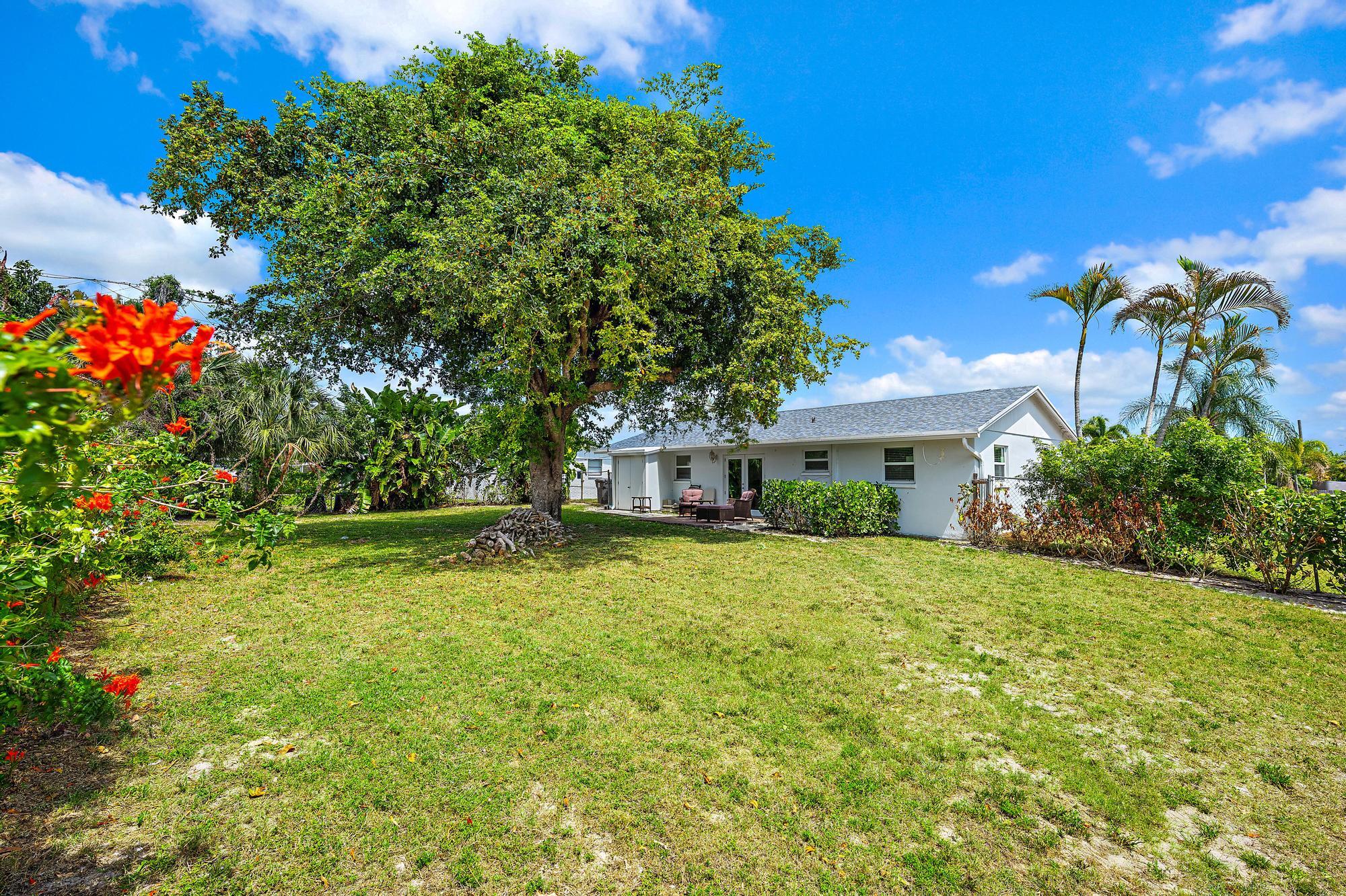 12015 Colony Avenue | Palm Beach Gardens, Florida