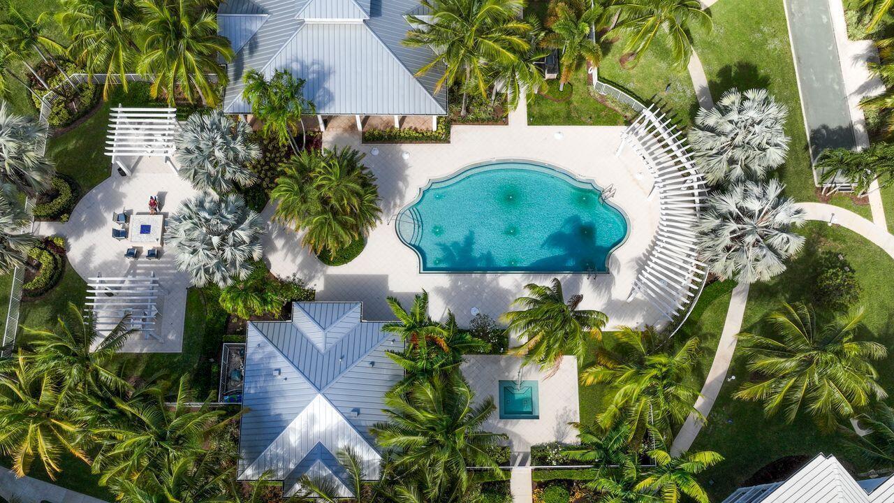 814 S Bay Colony Dr Drive S