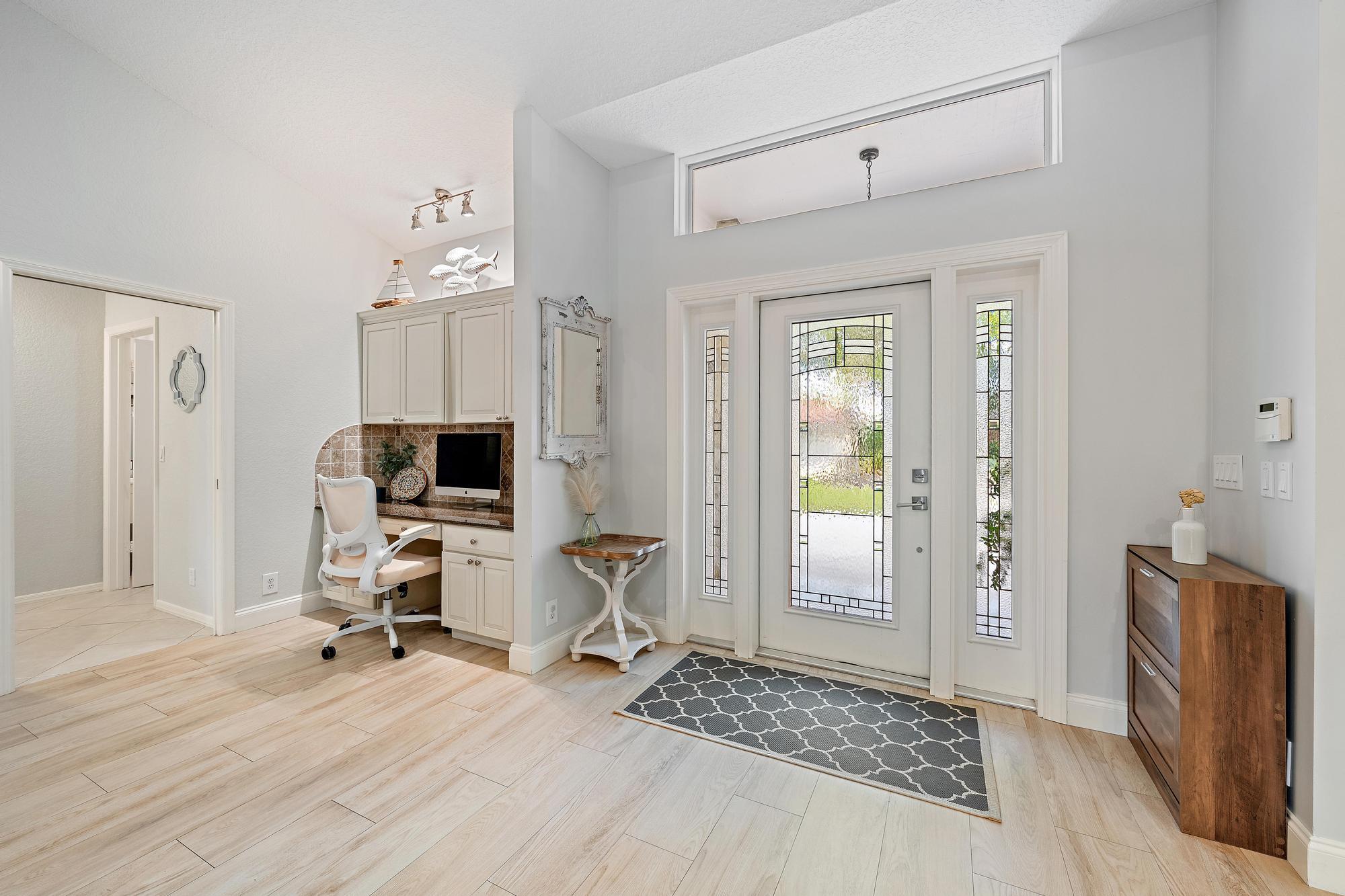 6462 Winding Lake Drive