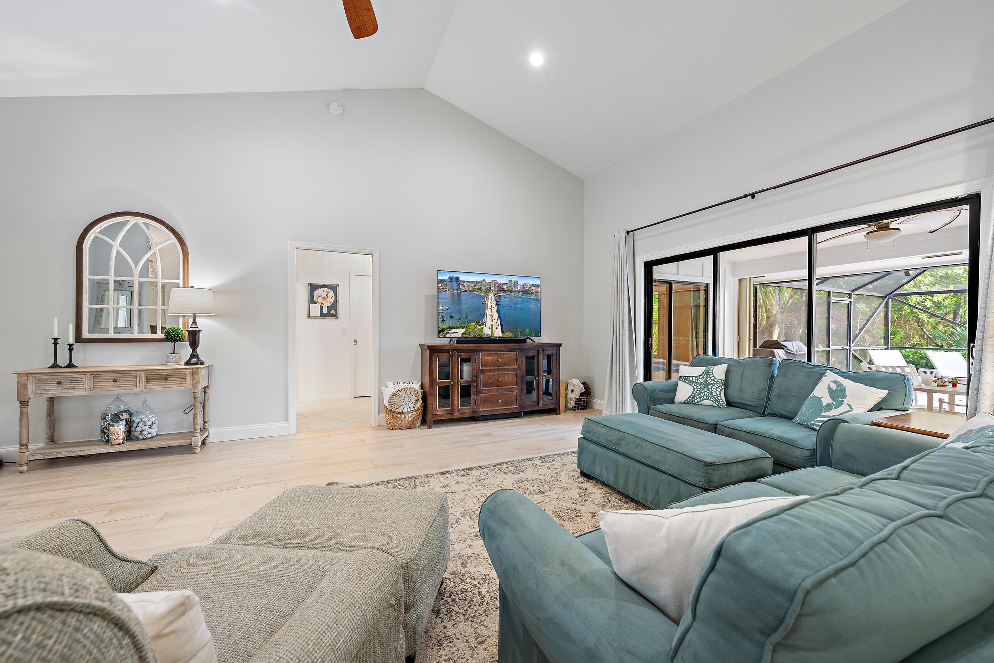 6462 Winding Lake Drive