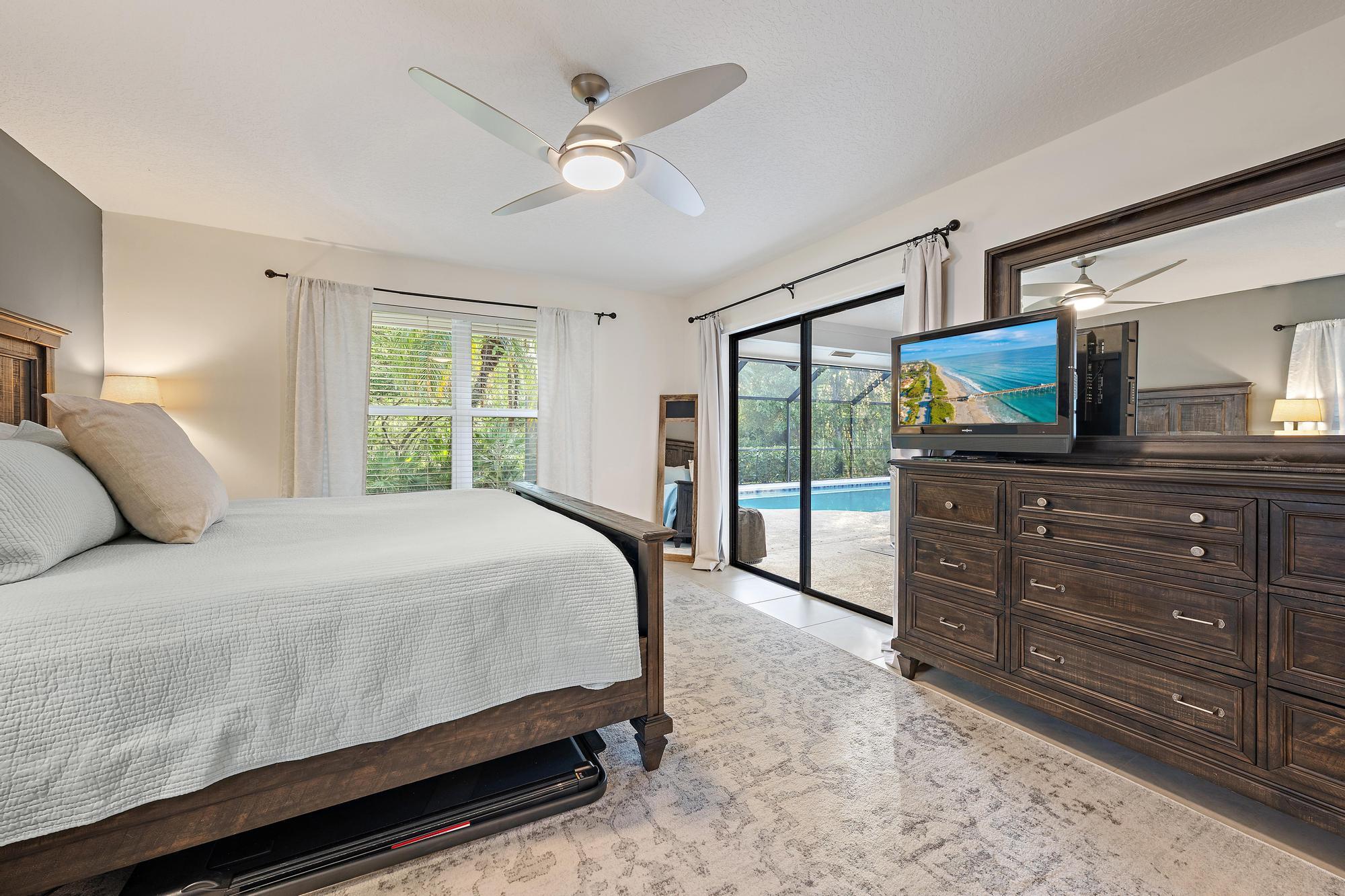 6462 Winding Lake Drive