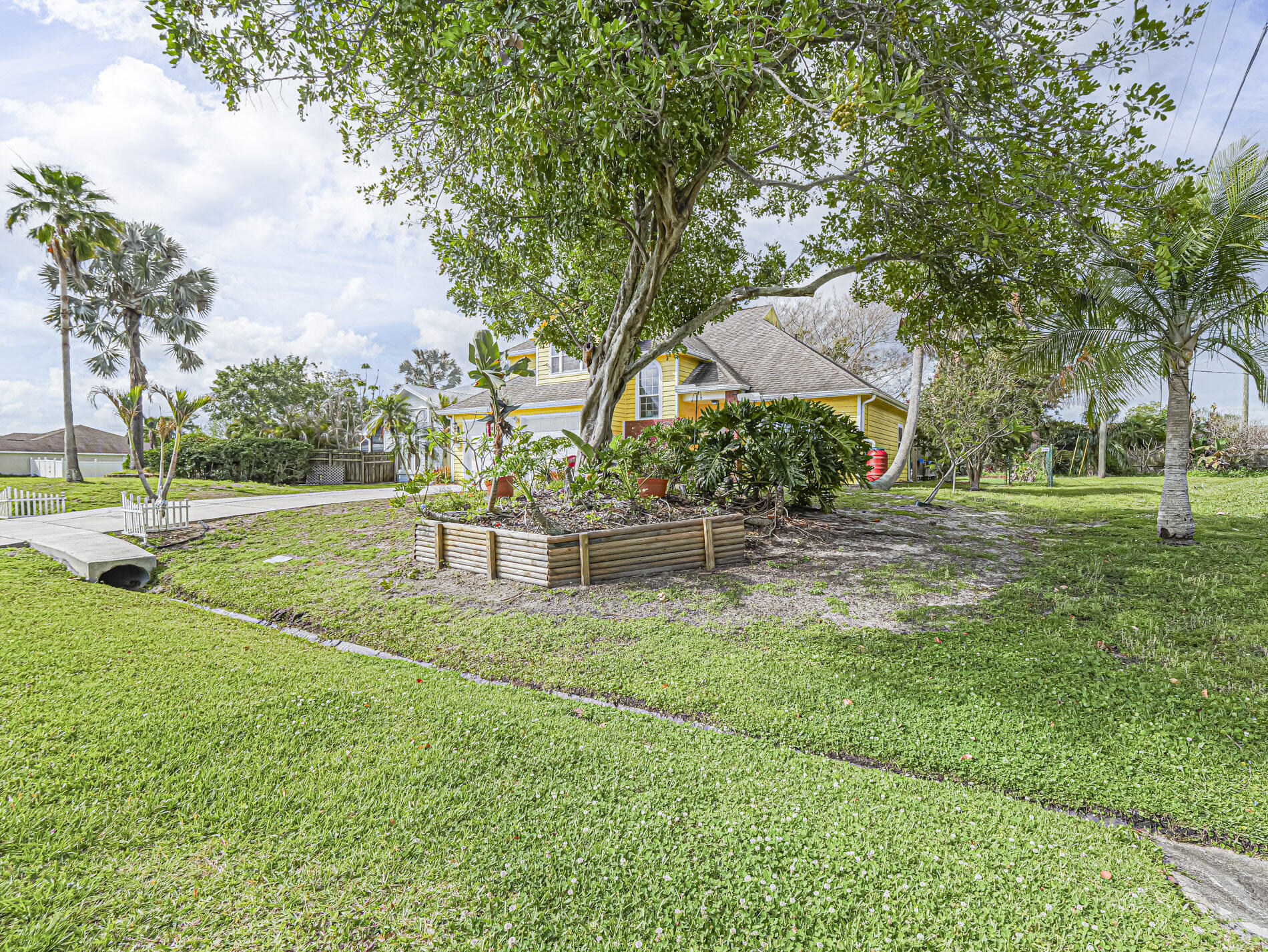 1226 SE Coral Reef Street, Port St. Lucie