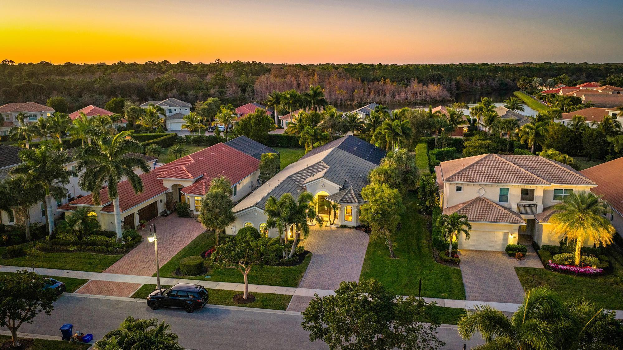 279 Carina Drive | Jupiter, Florida