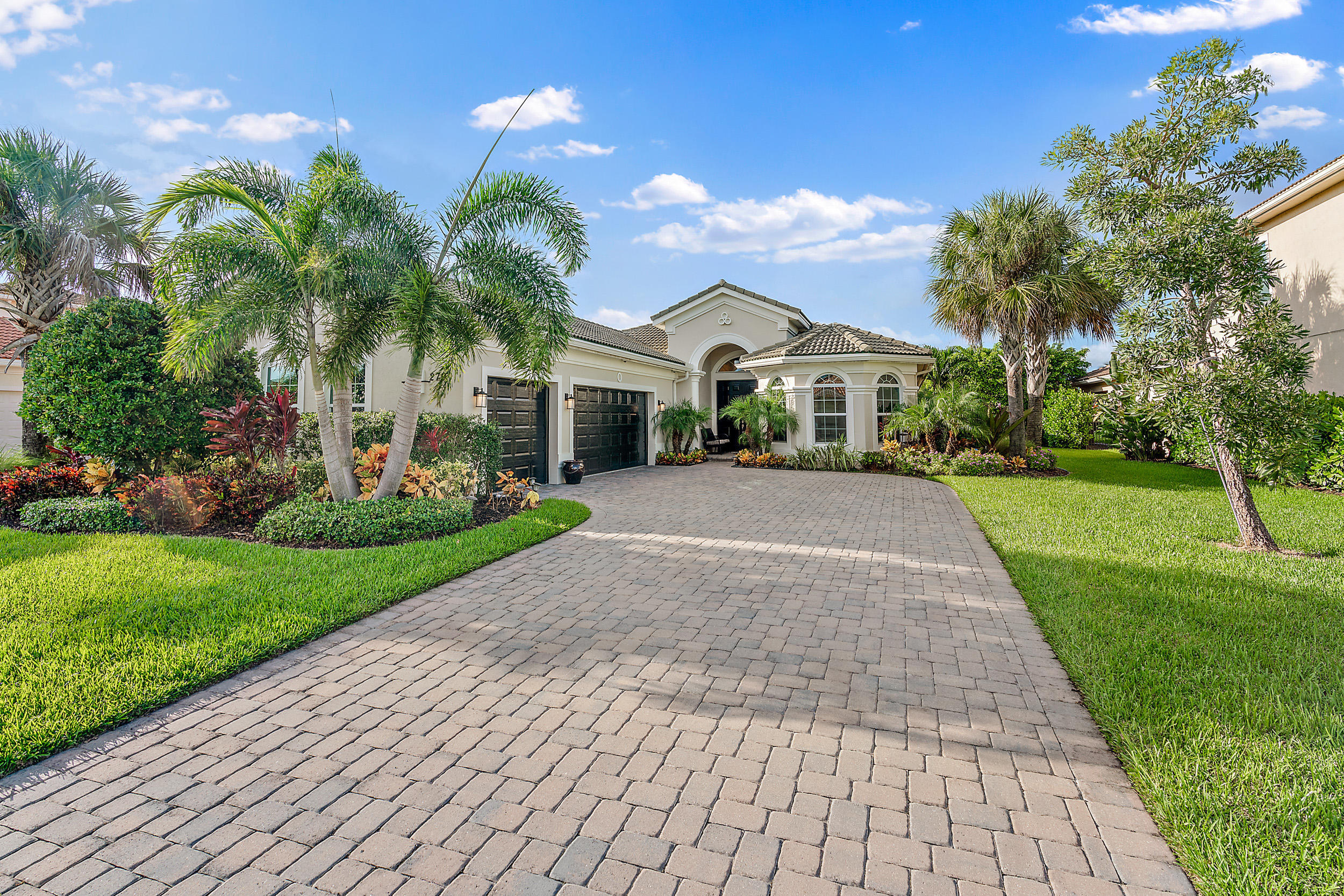 279 Carina Drive | Jupiter, Florida