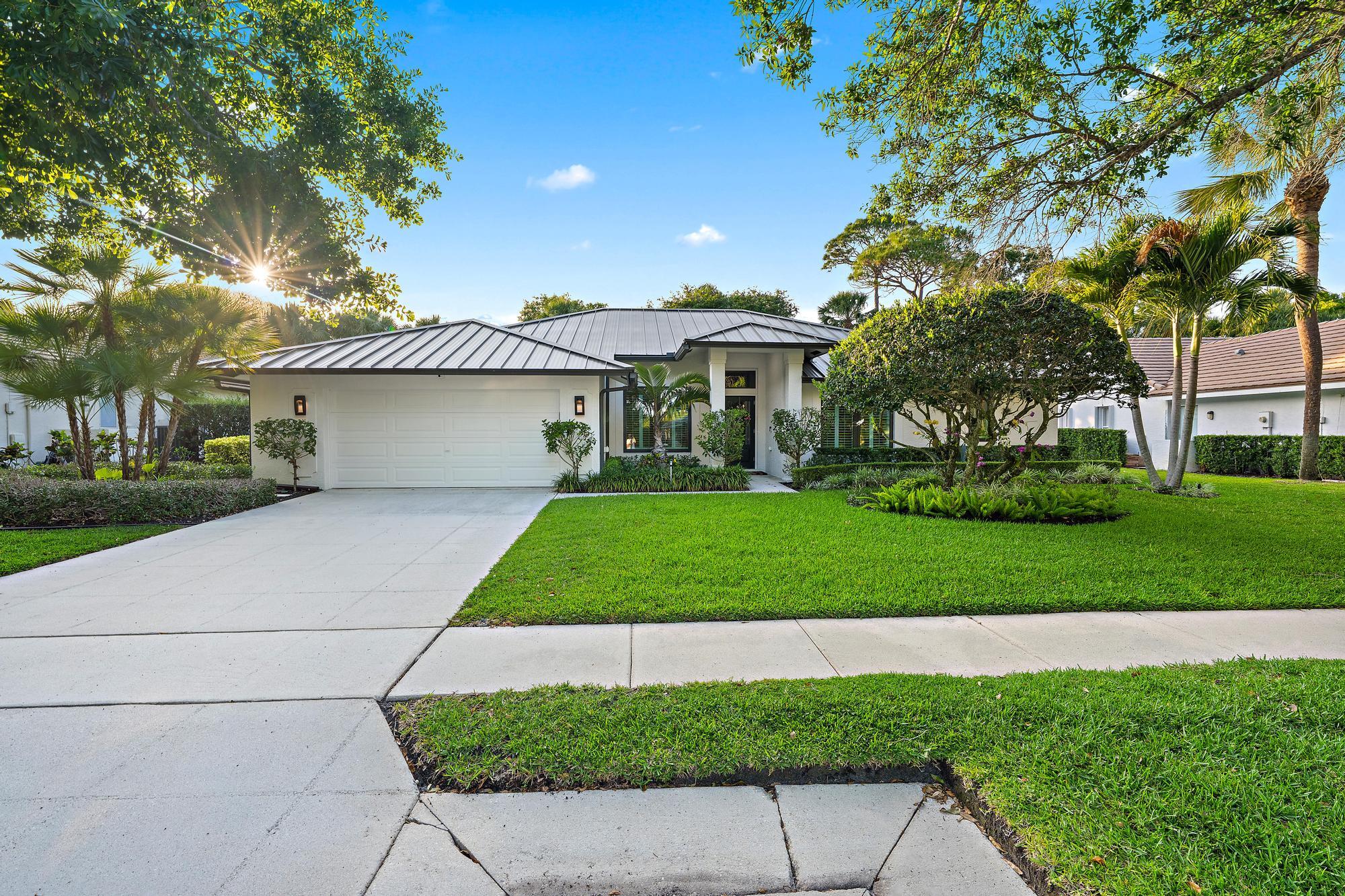 6685 Winding Lake Drive | Jupiter, Florida