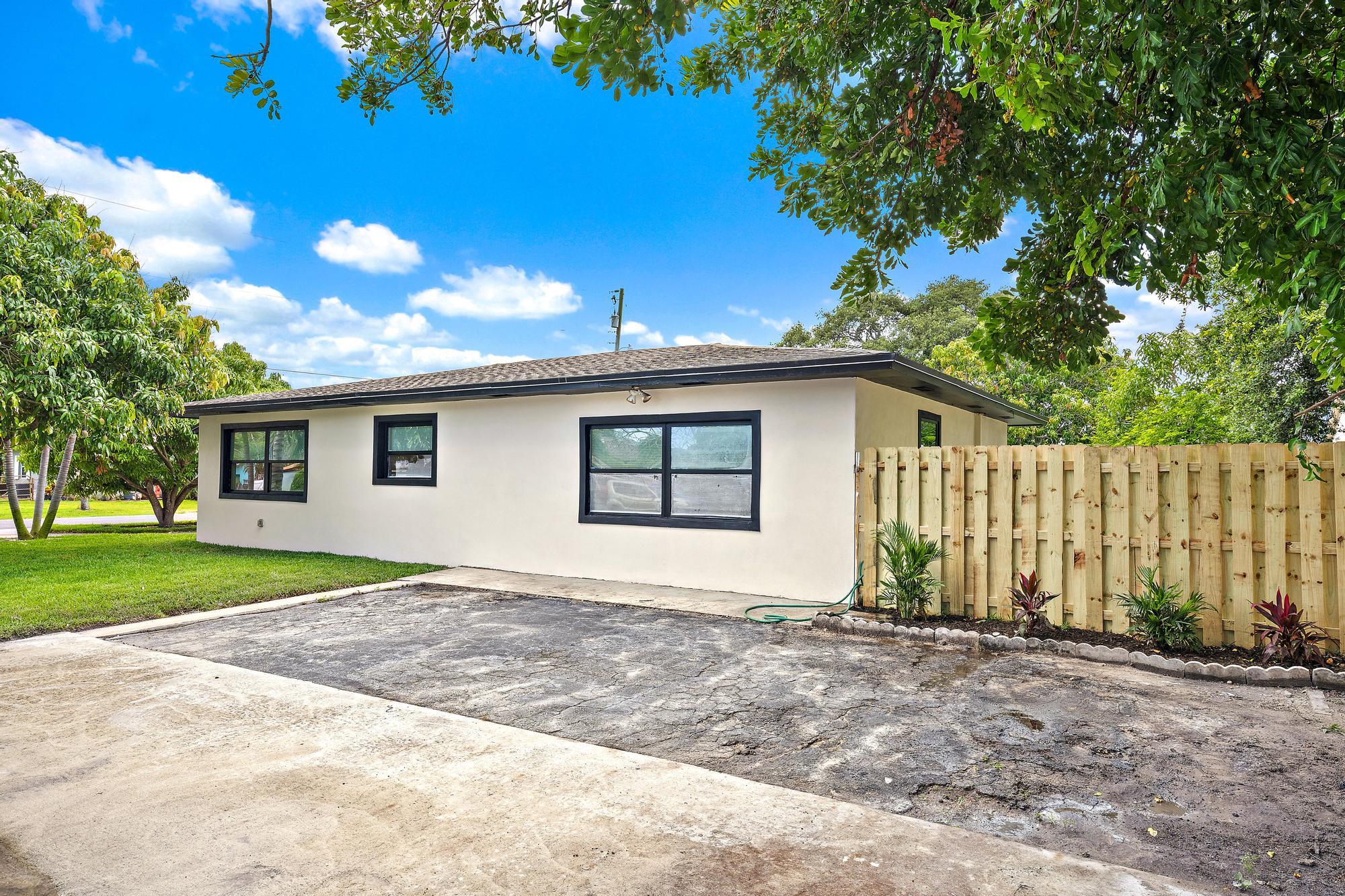 117 SE 22nd Avenue | Boynton Beach, Florida