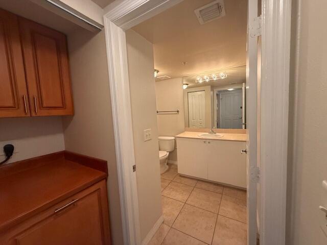 600 S Dixie Highway 303