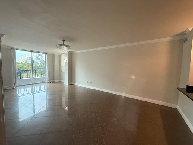 600 S Dixie Highway 303