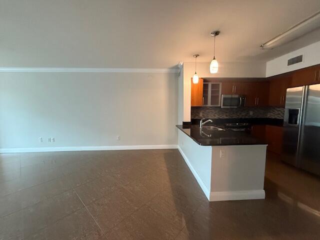 600 S Dixie Highway 303