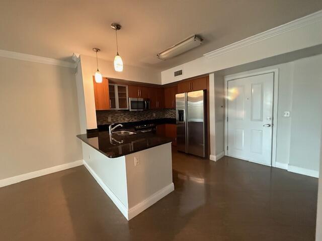 600 S Dixie Highway 303