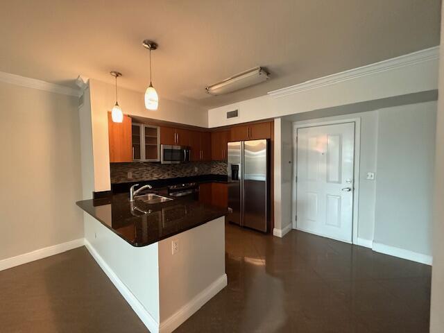 600 S Dixie Highway 303