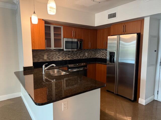 600 S Dixie Highway 303