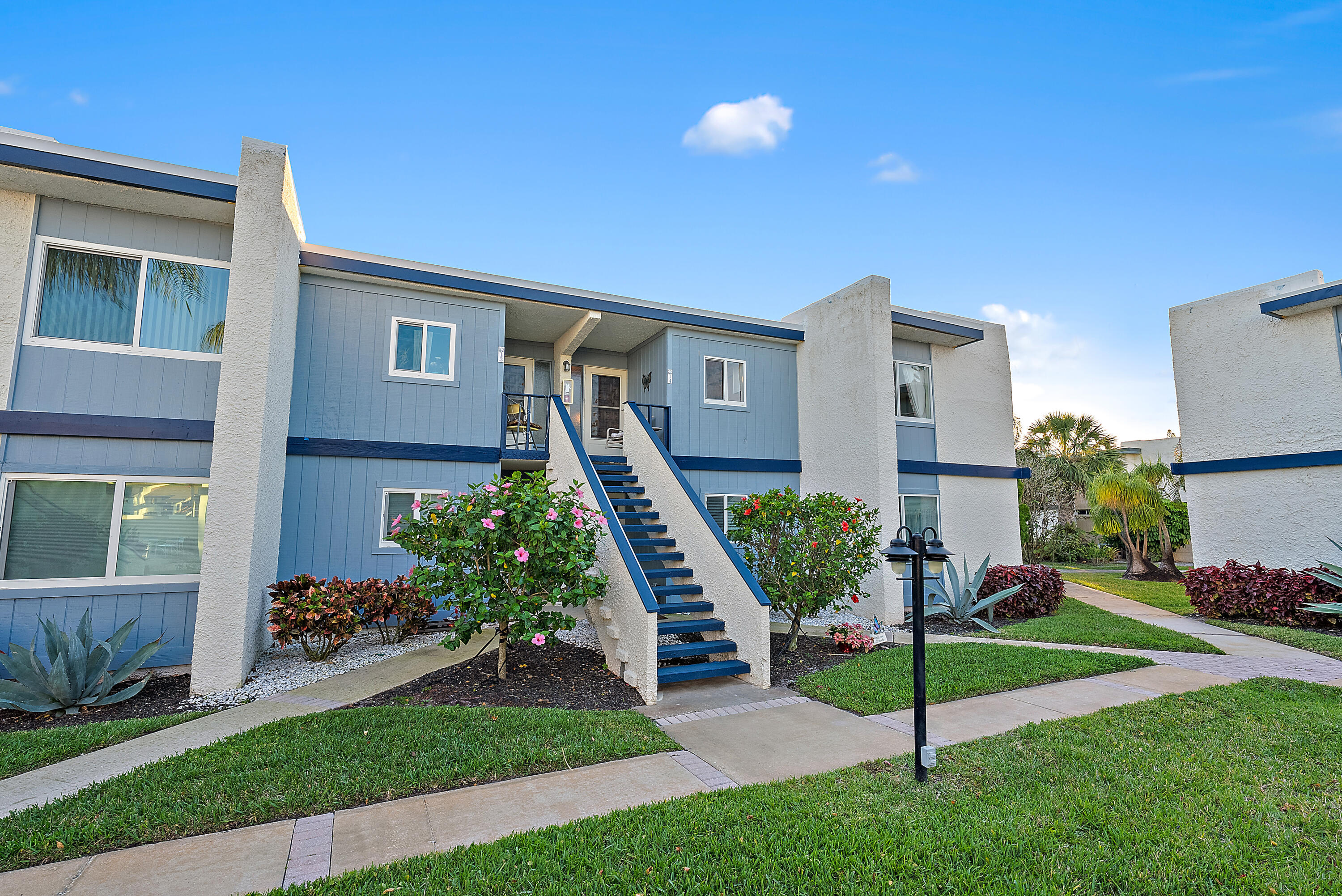 1561 NE 12th Terrace C14