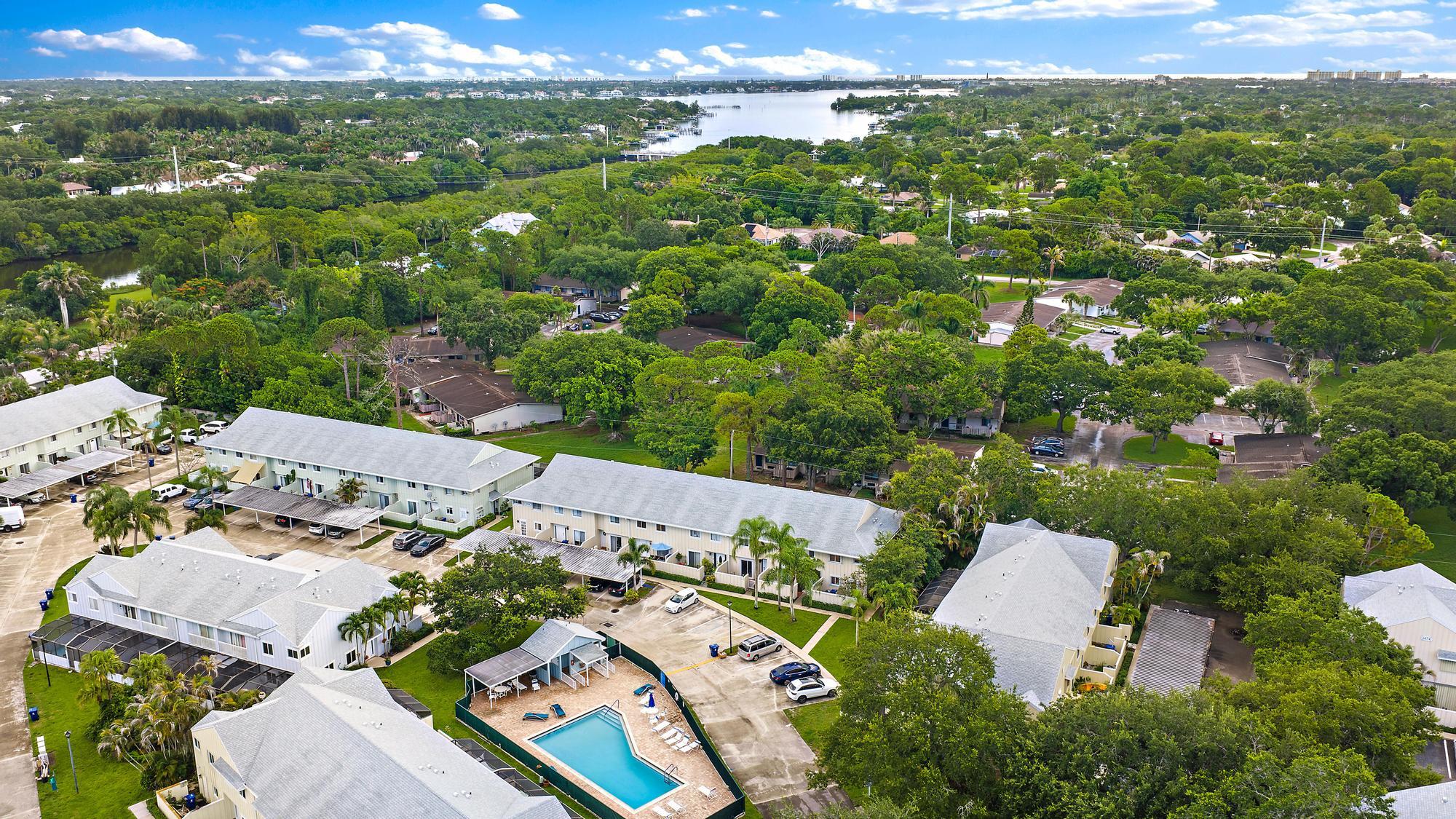 6158 Riverwalk Lane 6