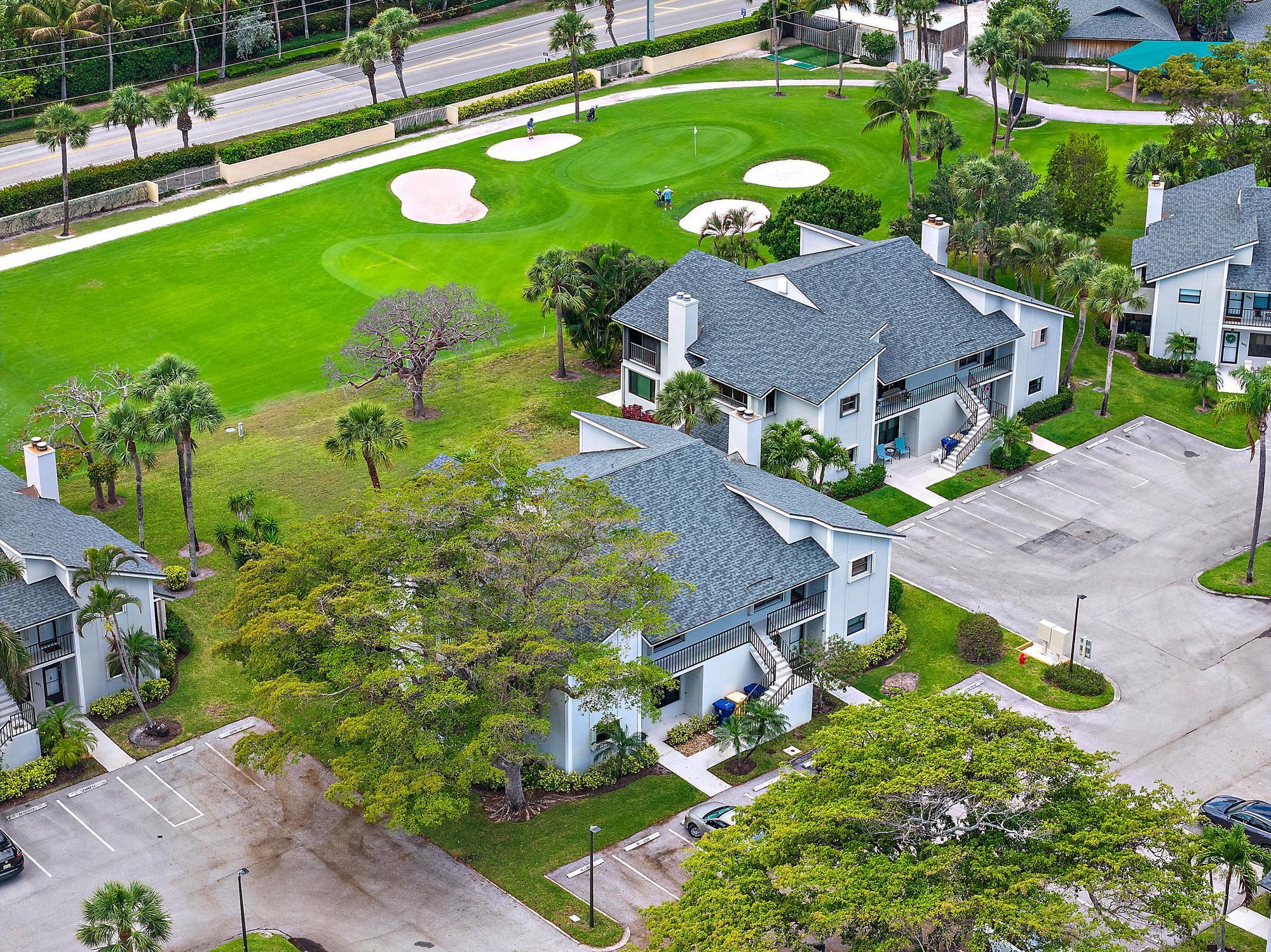 803 Clubhouse Circle