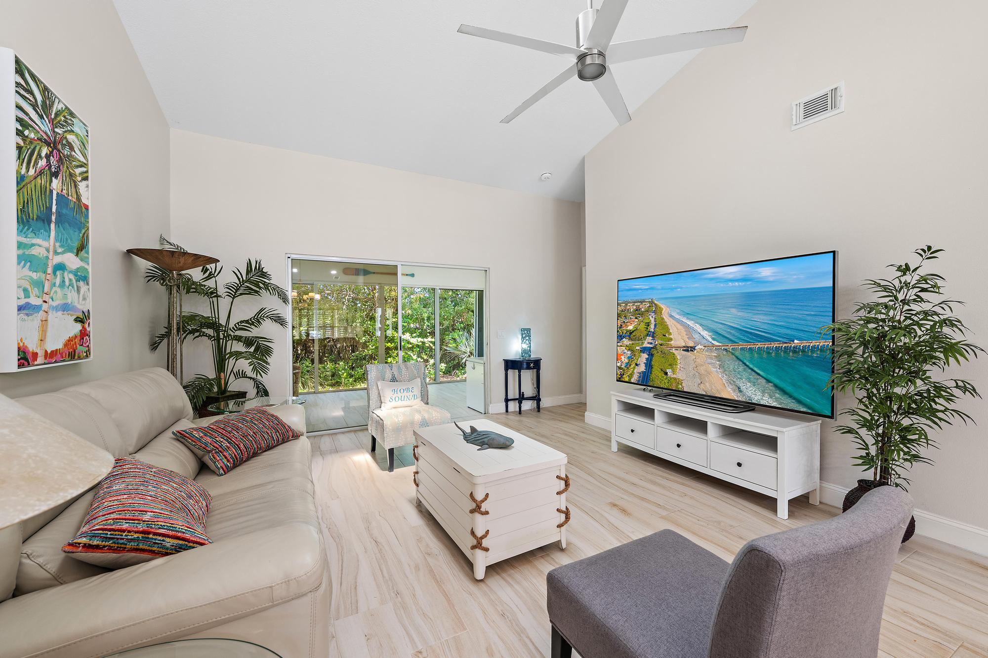 11139 SE Sea Pines Circle | Hobe Sound, Florida