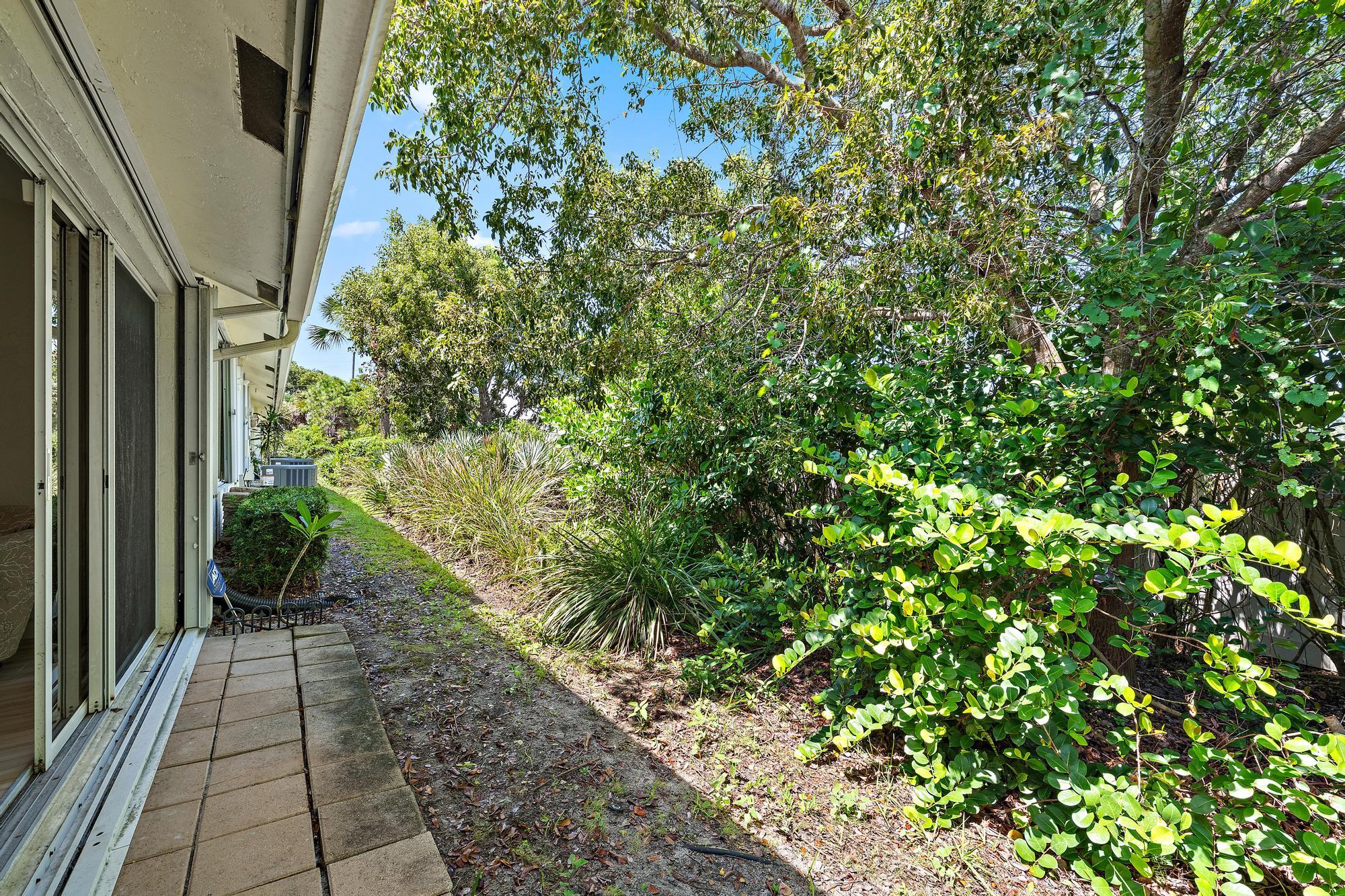 11139 SE Sea Pines Circle | Hobe Sound, Florida