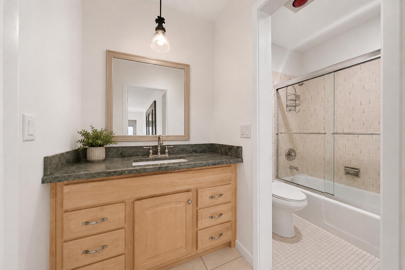 4501 S OCEAN Boulevard F3