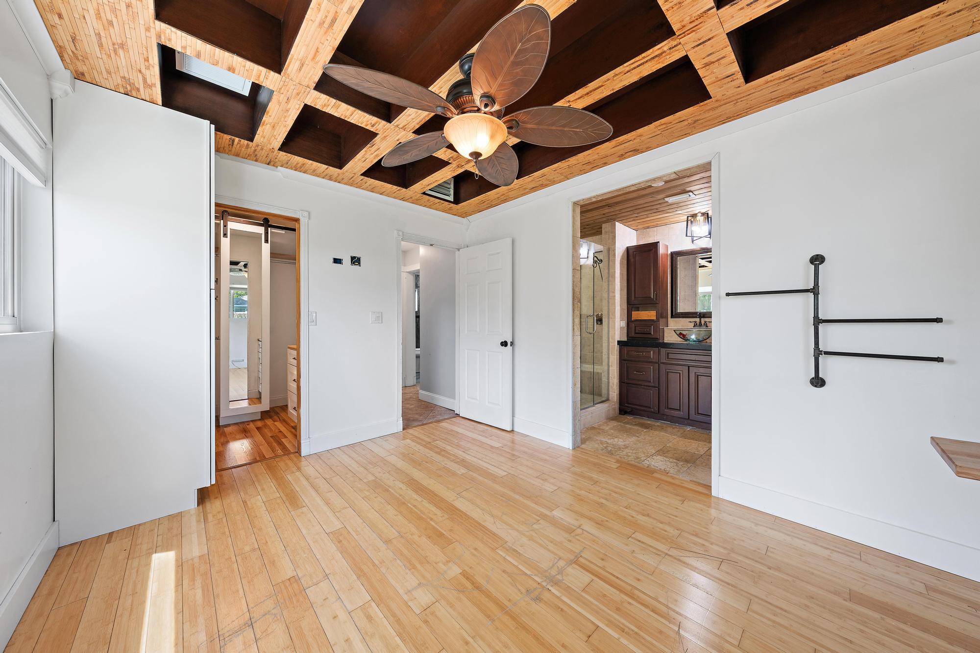 1 WINDSOR Road W