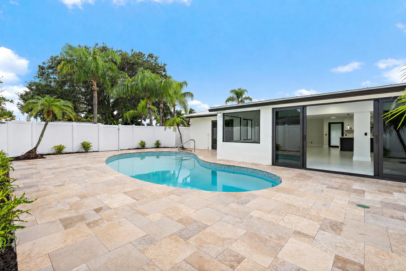 360 Saturn Avenue | Tequesta, Florida