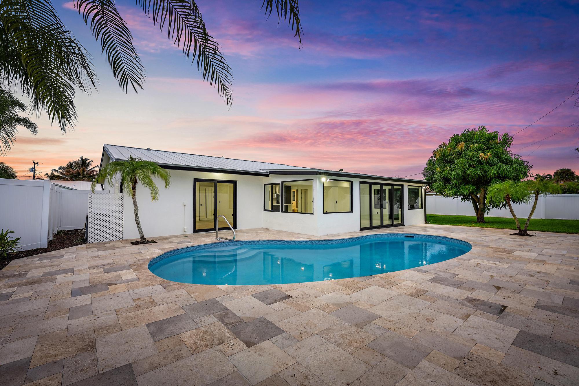 360 Saturn Avenue | Tequesta, Florida