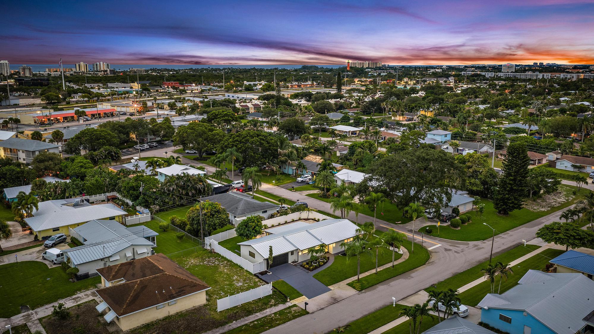 360 Saturn Avenue | Tequesta, Florida