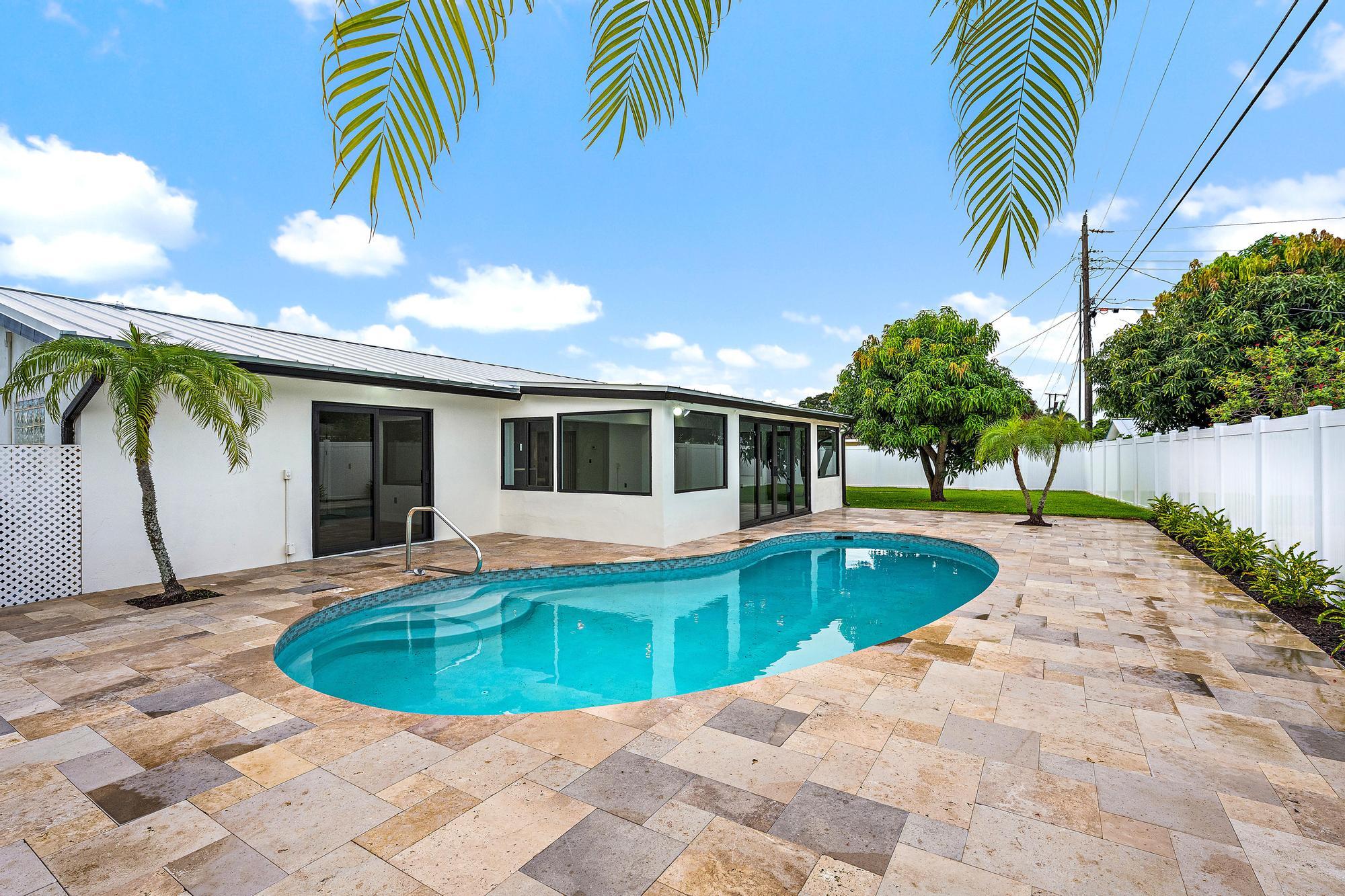 360 Saturn Avenue | Tequesta, Florida