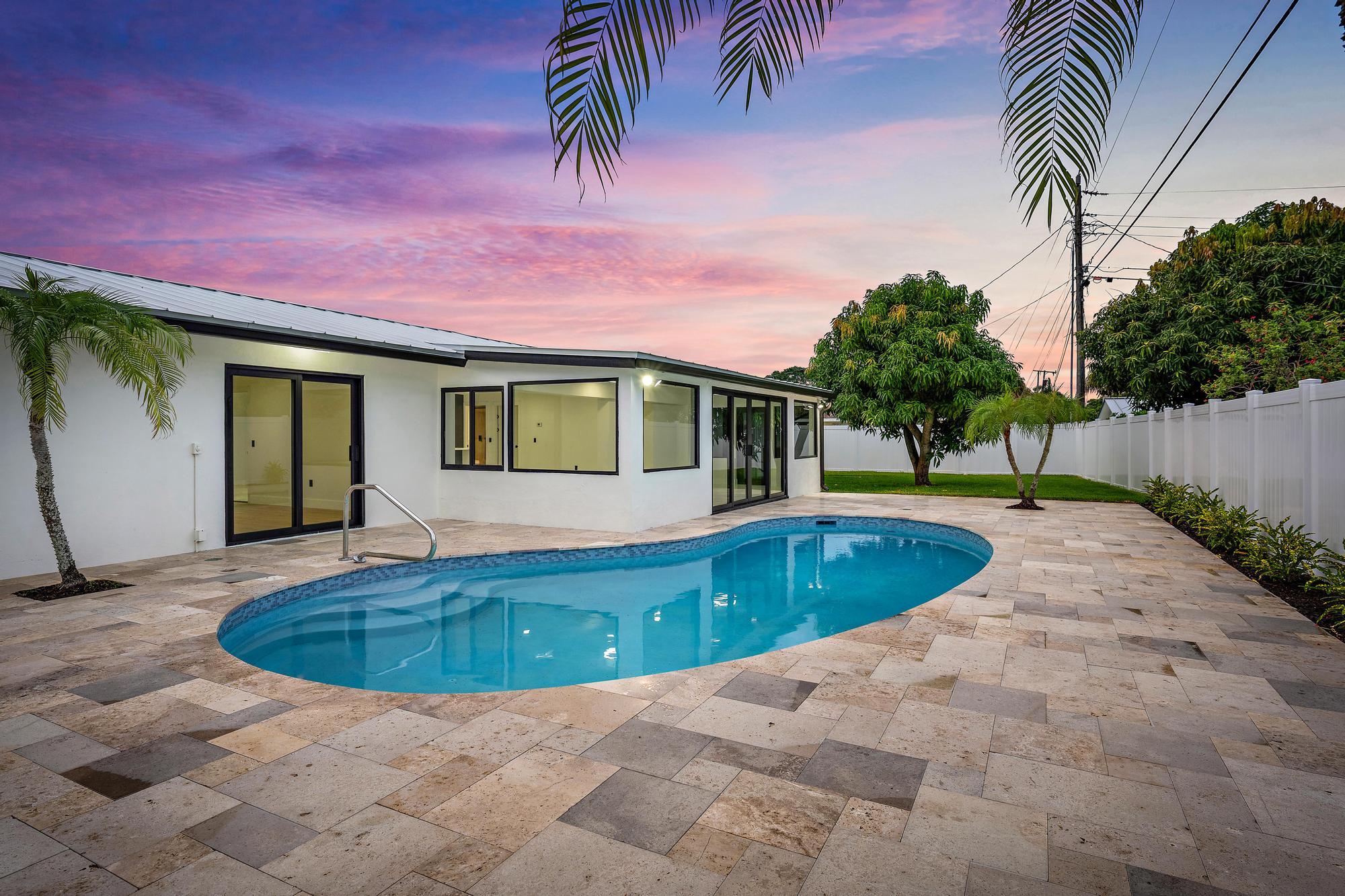 360 Saturn Avenue | Tequesta, Florida