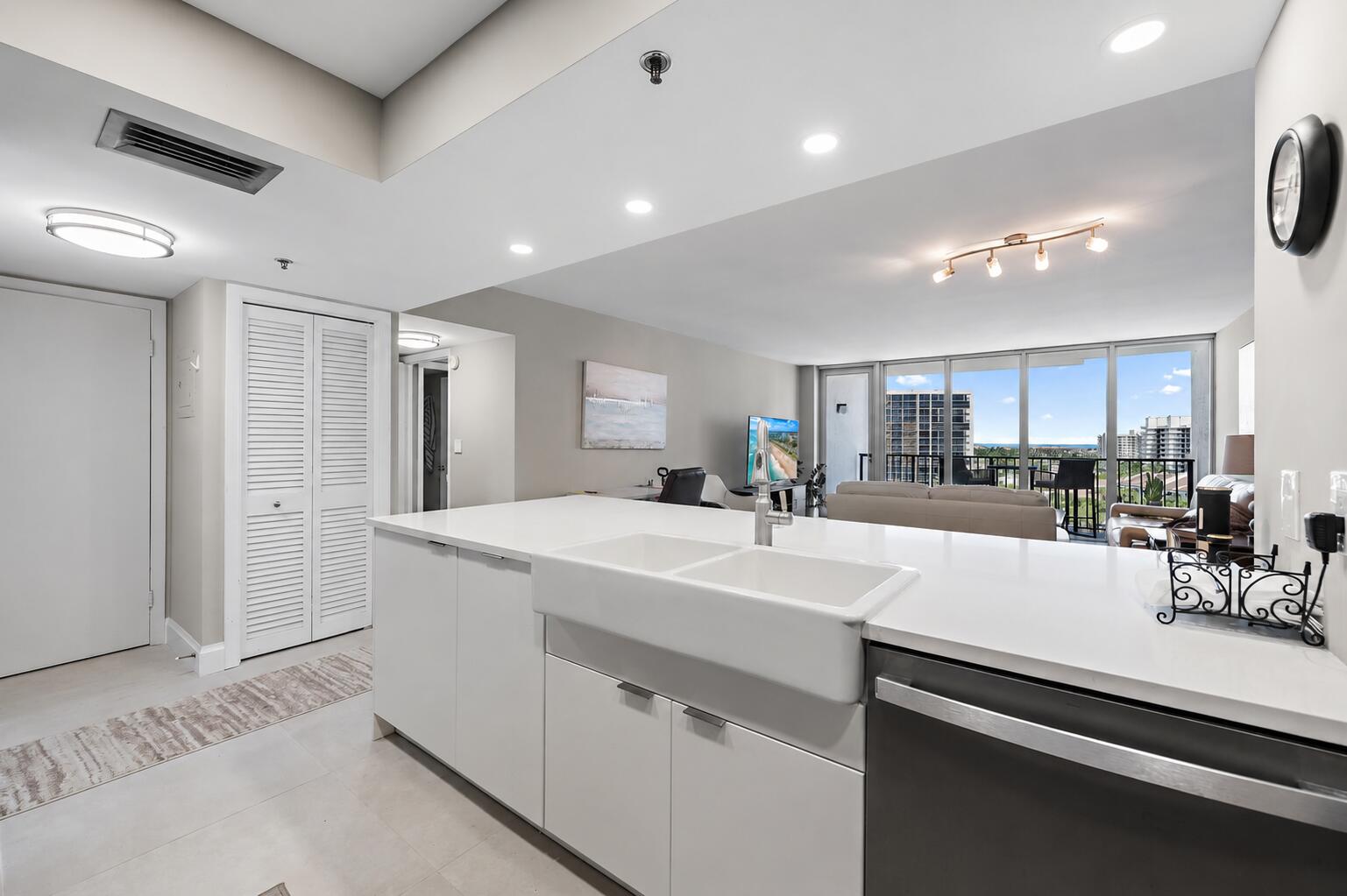 4750 S OCEAN Boulevard 912