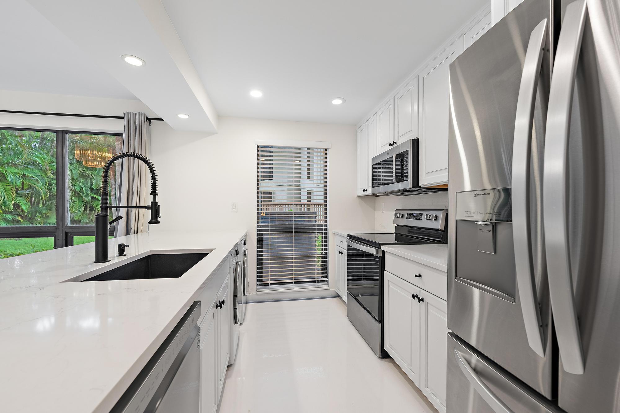224 Brackenwood Terrace | Palm Beach Gardens, Florida