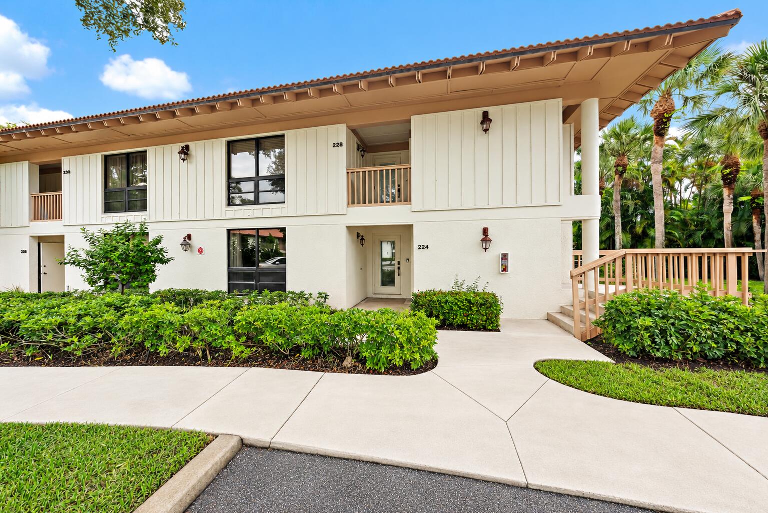 224 Brackenwood Terrace | Palm Beach Gardens, Florida