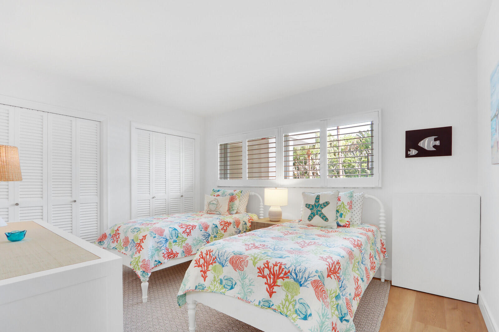 139 Sunrise Avenue 1090