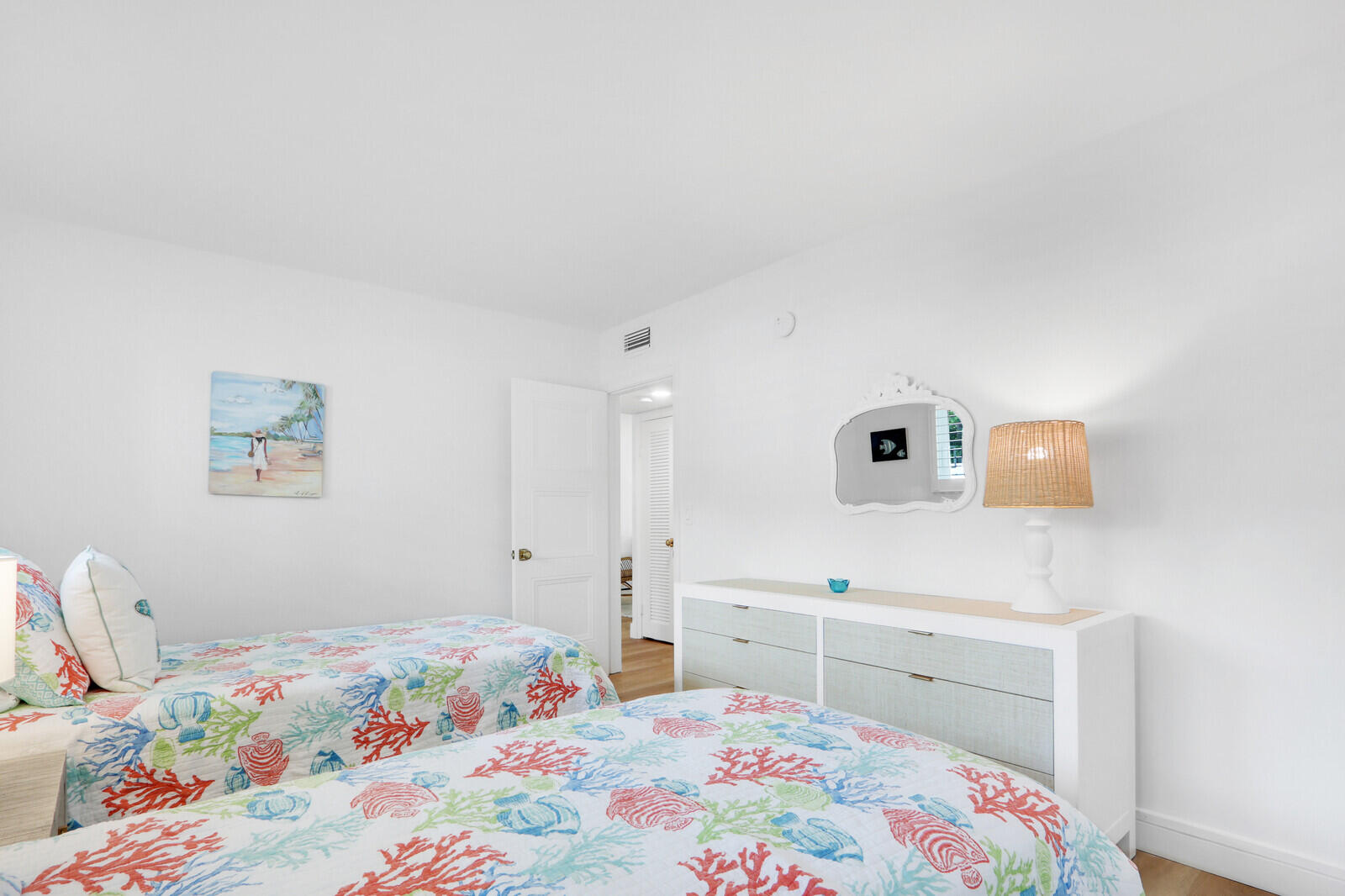 139 Sunrise Avenue 1090